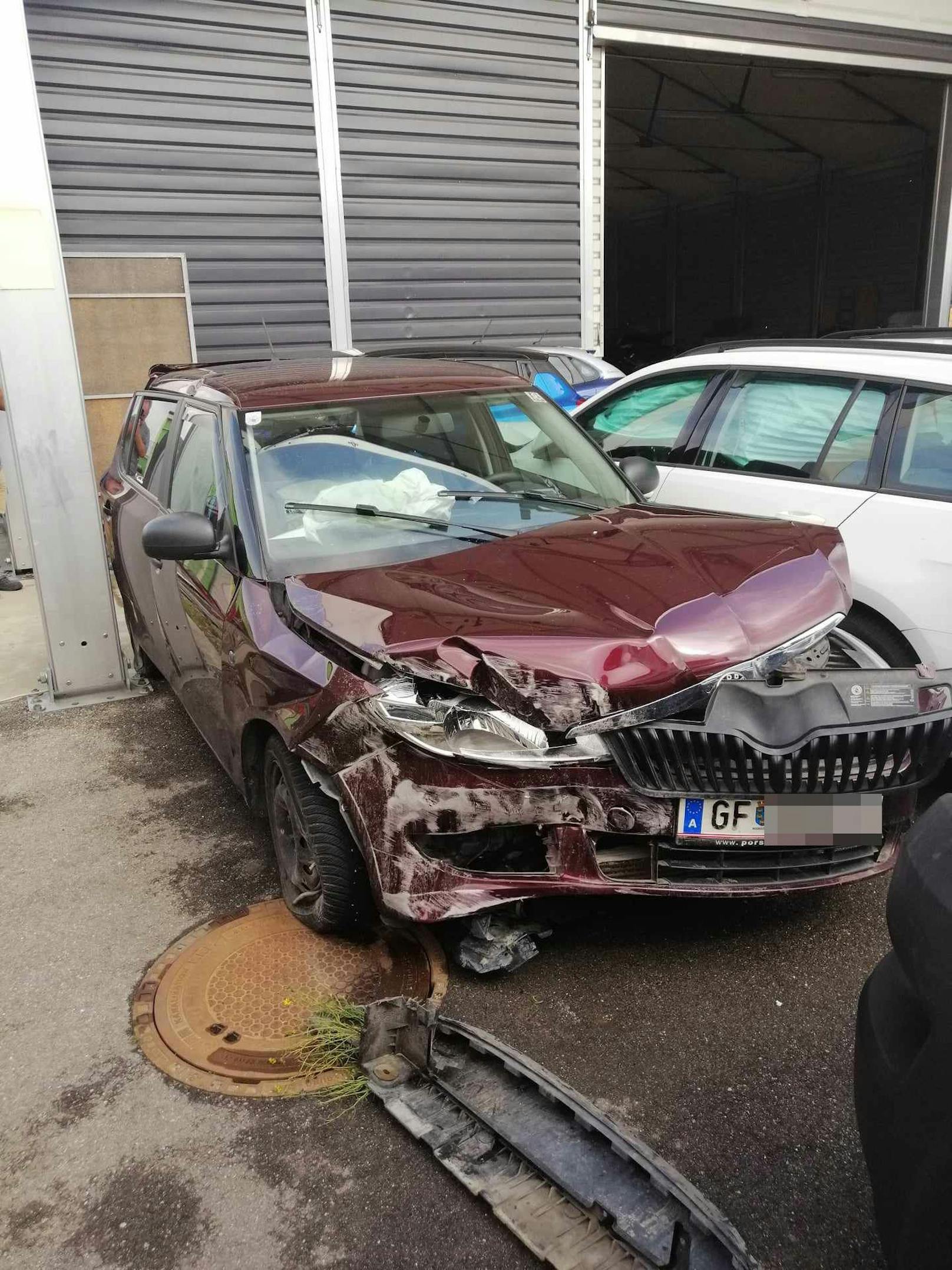 Ein Pkw fuhr der Weinviertlerin ungebremst ins Heck.