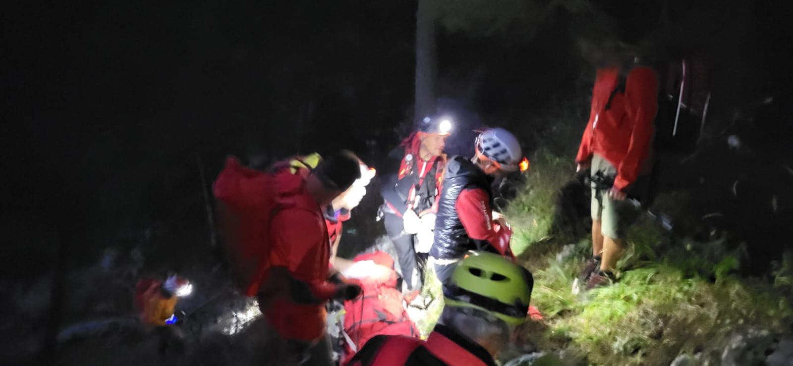 Kräfte der Bergrettung Gmunden im Rettungseinsatz. Archivbild.