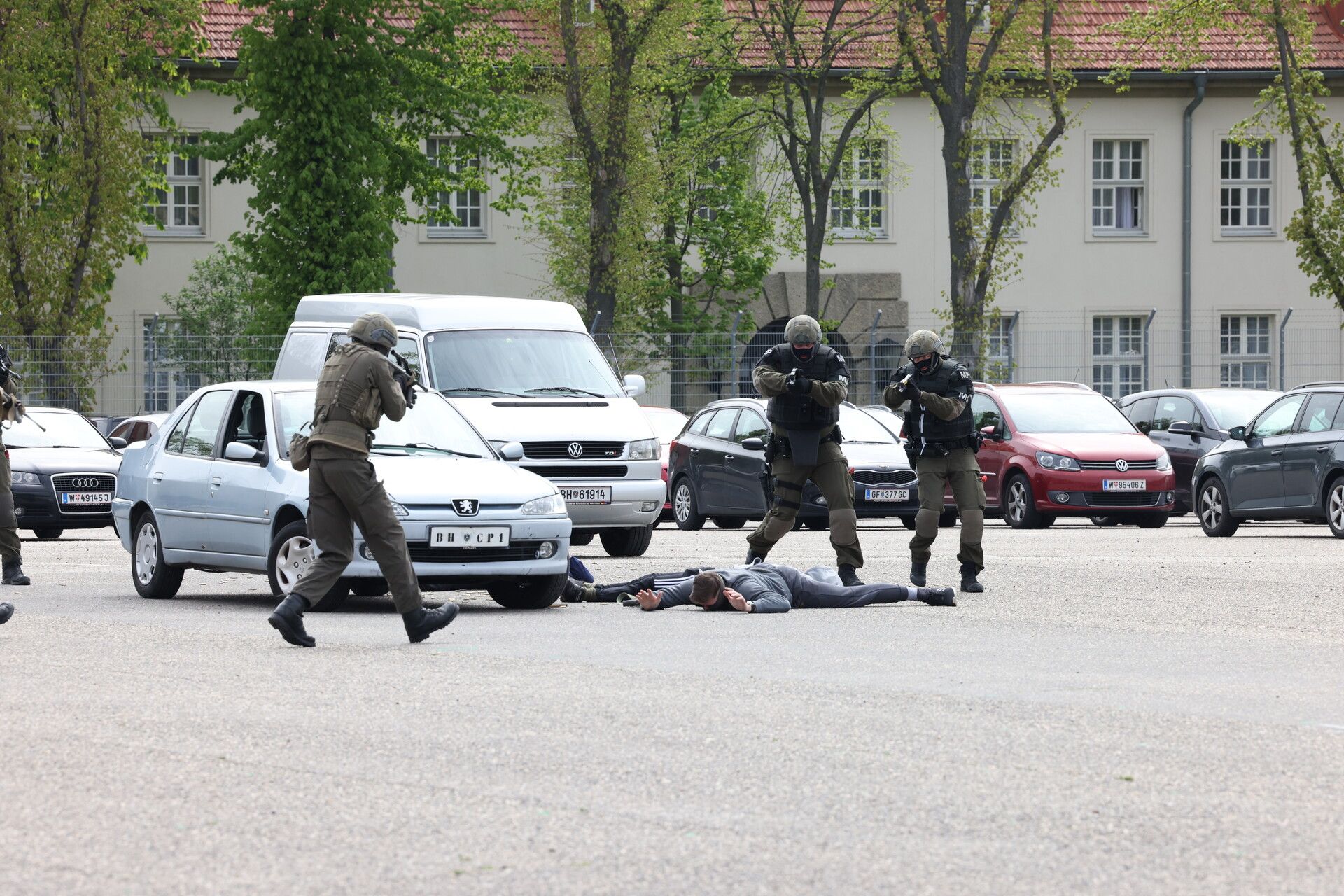 Durch die Erhöhung der Terror-Warnstufe bekommen Soldaten nun neue Befugnisse.