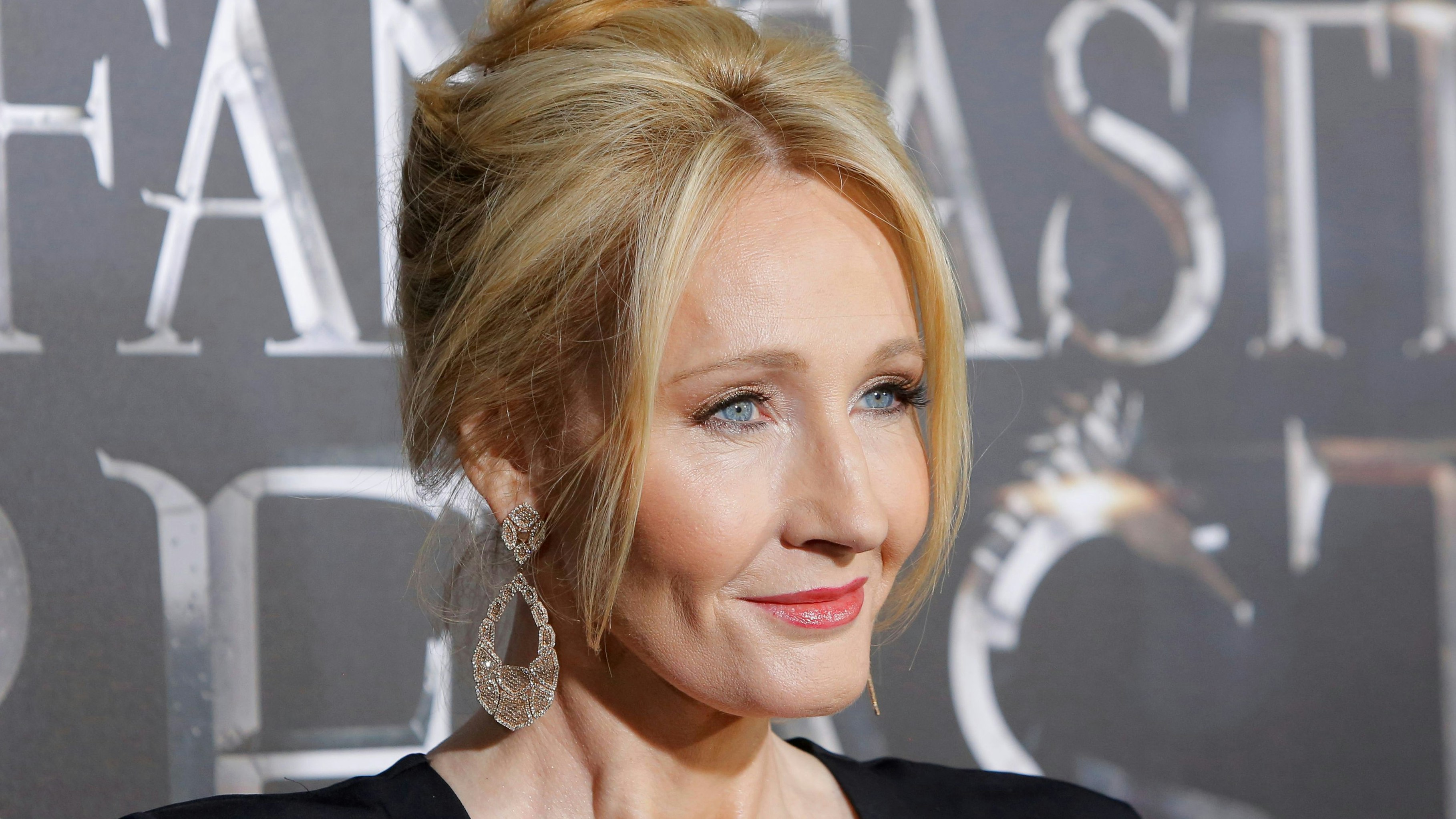 J.K. Rowling findet sich erneut in der Kritik der Öffentlichkeit wieder.