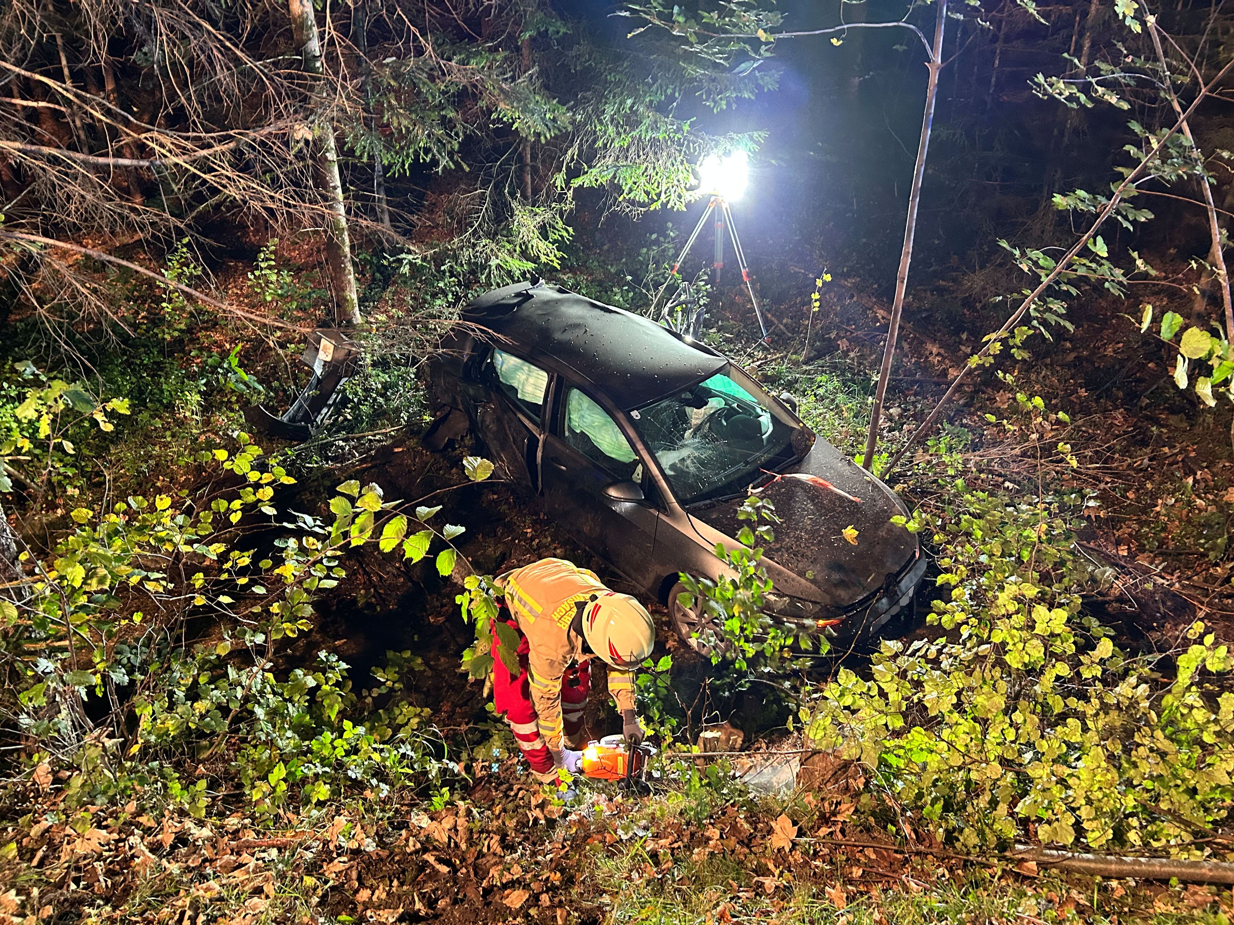 Am Pkw entstand Totalschaden