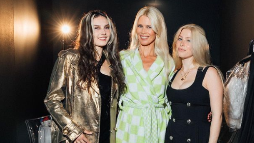 Claudia Schiffer zeigt stolz ihre hübsche Tochter Clementine (rechts)