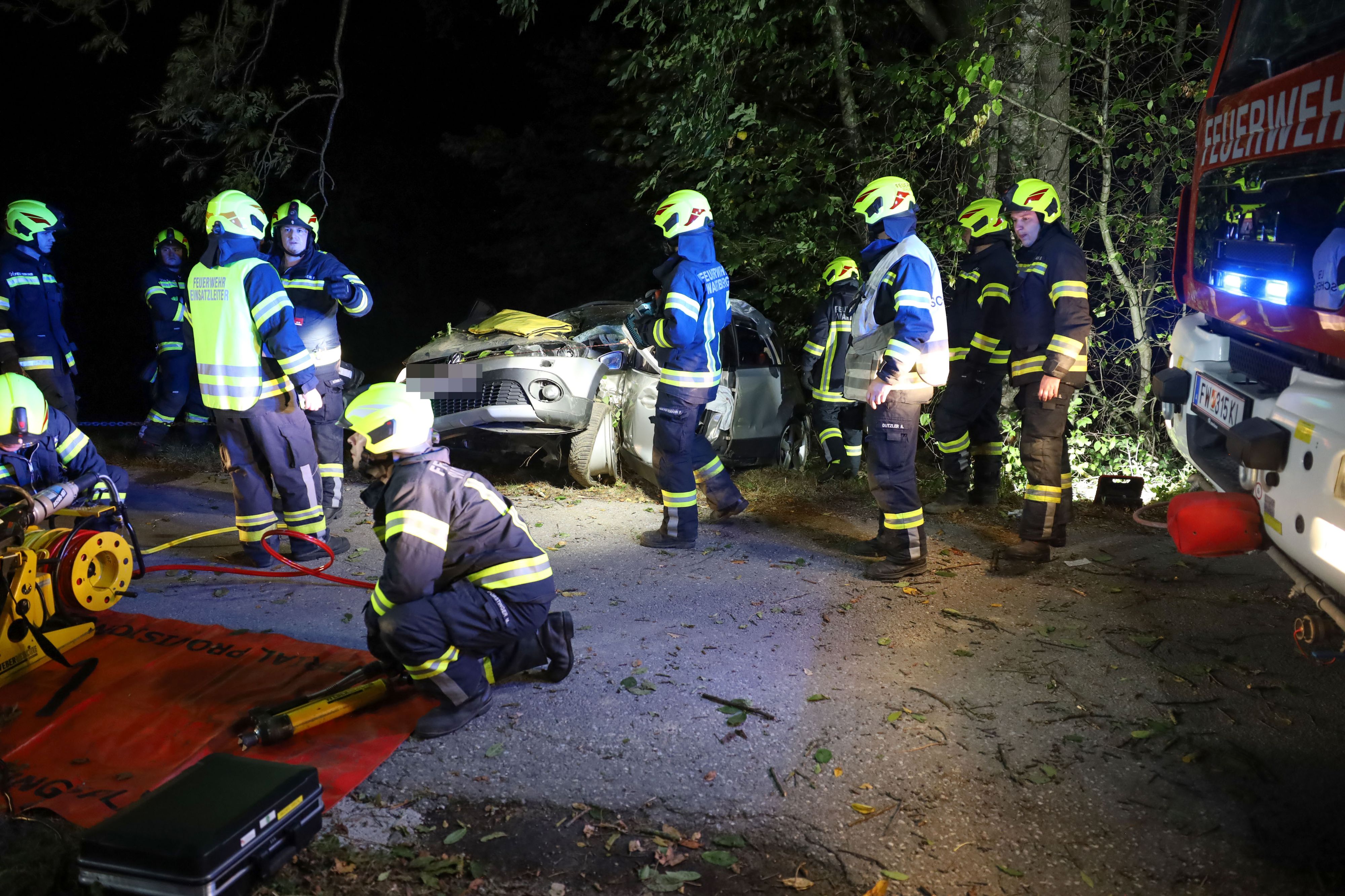 Bei dem Unfall wurden mehrere Personen verletzt.