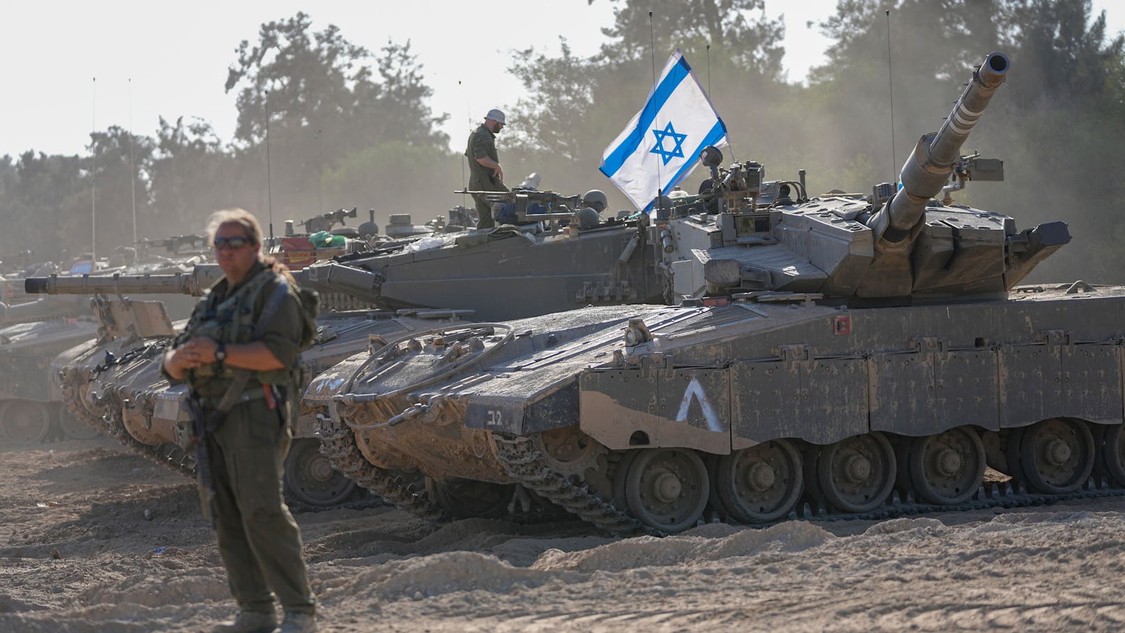 Israelische Armee bombardiert jetzt Flughäfen in Syrien