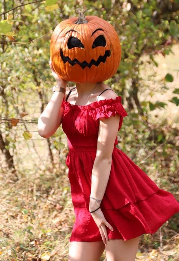 Natalie als schaurig-schöne Halloween-Queen.