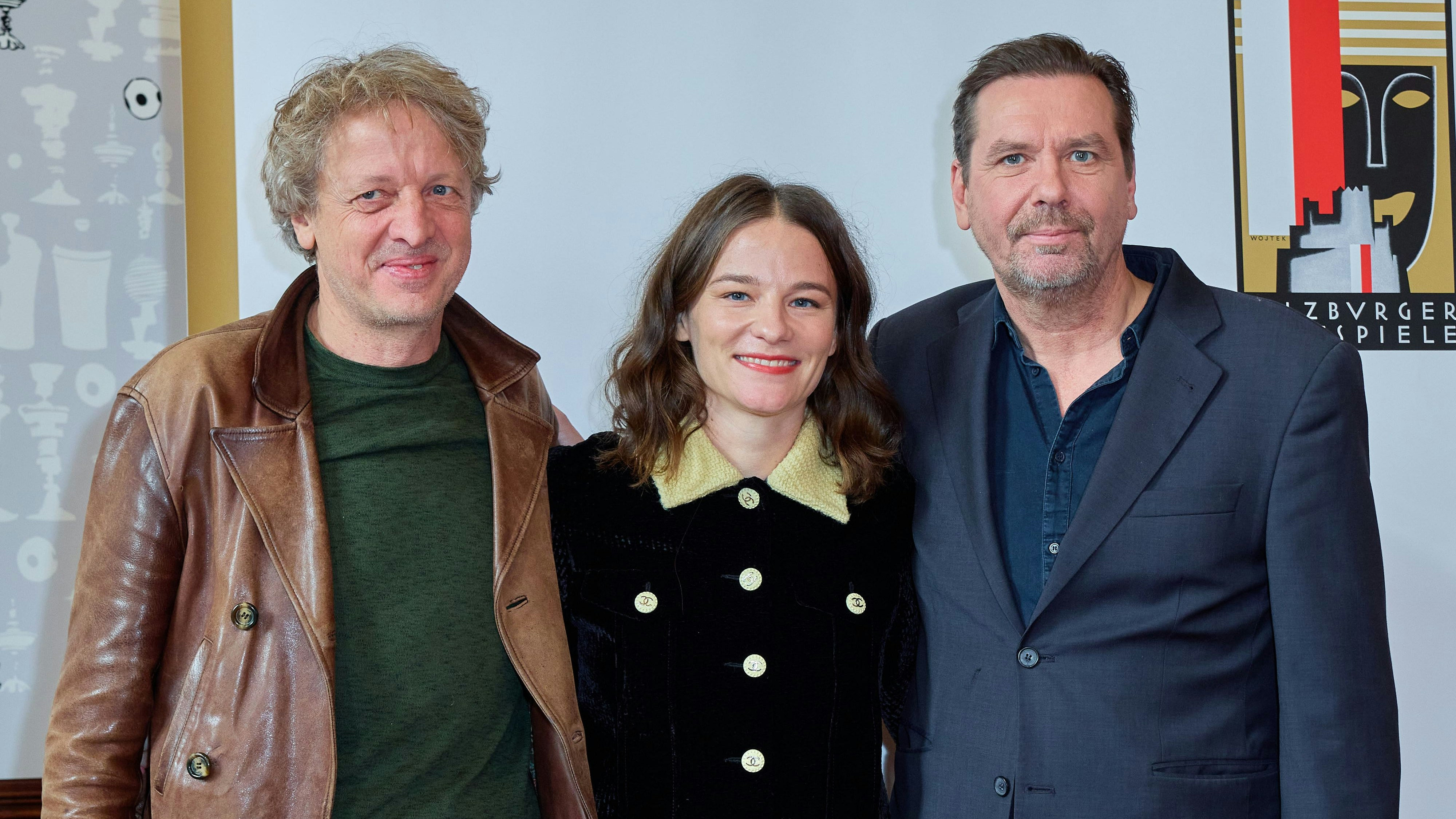 Regisseur Michael Sturminger (links) mit Ex-Buhlschaft Valerie Pachner und Ex-Jedermann Michael Maertens 