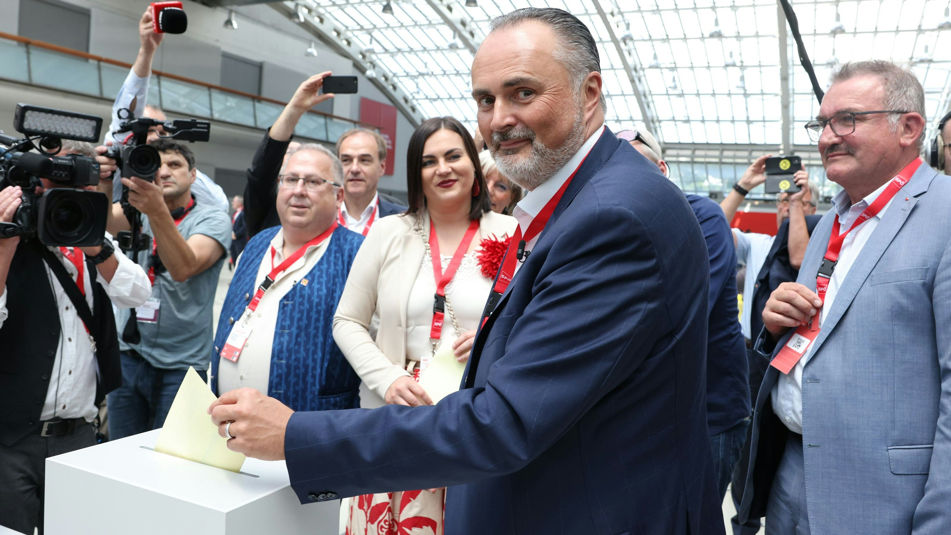 Doskozil mit Vize-Landeschefin Astrid Eisenkopf