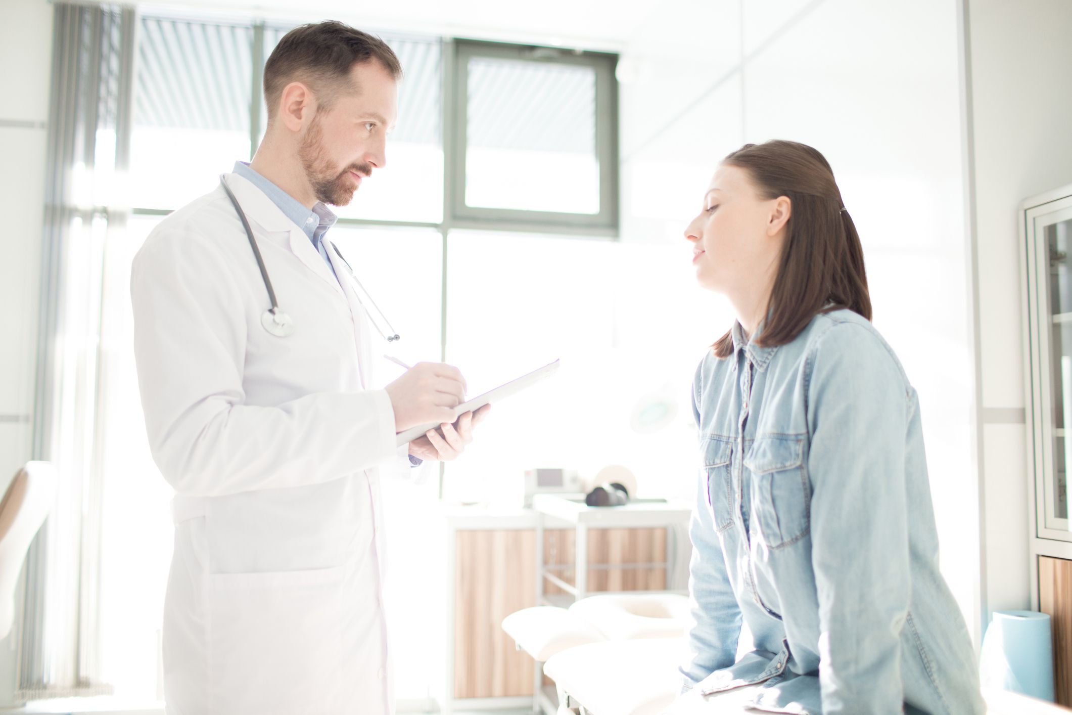 Eine regelmäßige Gesundheitsvorsorge beugt Krankheiten vor.