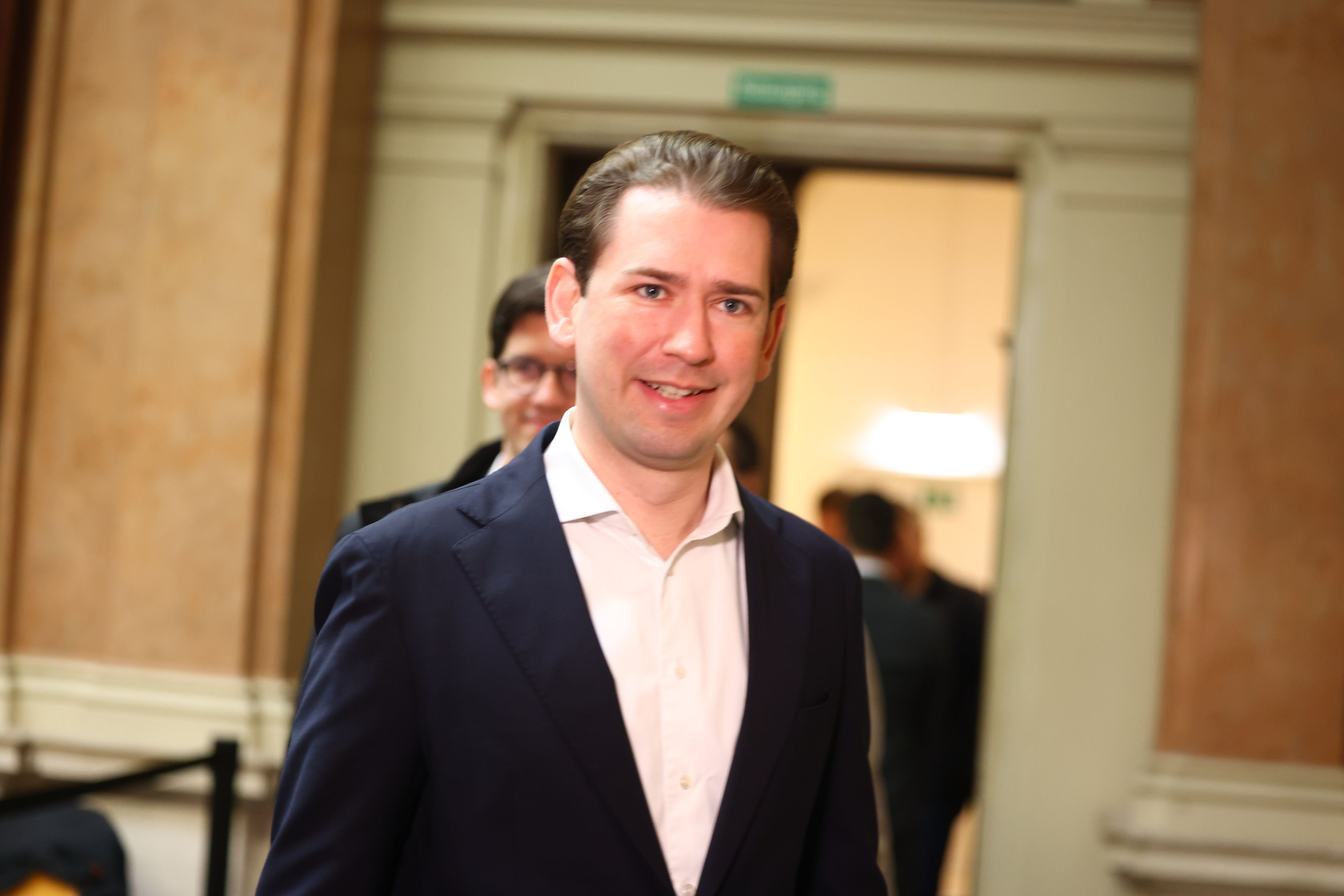 Am Tag 3 des Prozesses gegen u.a. Ex-Kanzler Sebastian Kurz ging es um dessen damaligen Kabinettschef Bernhard Bonelli, der mitangeklagt ist.