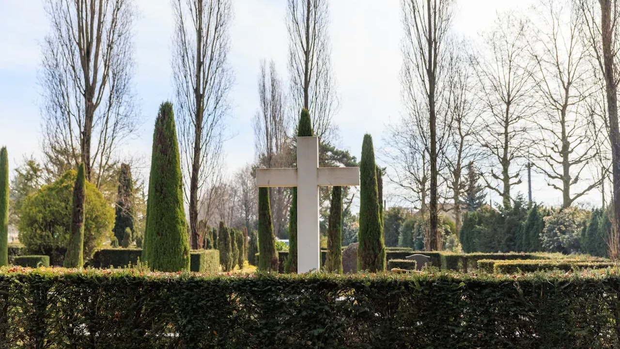 Heute.at - Toter Sohn ruft seine Mutter während Beerdigung an