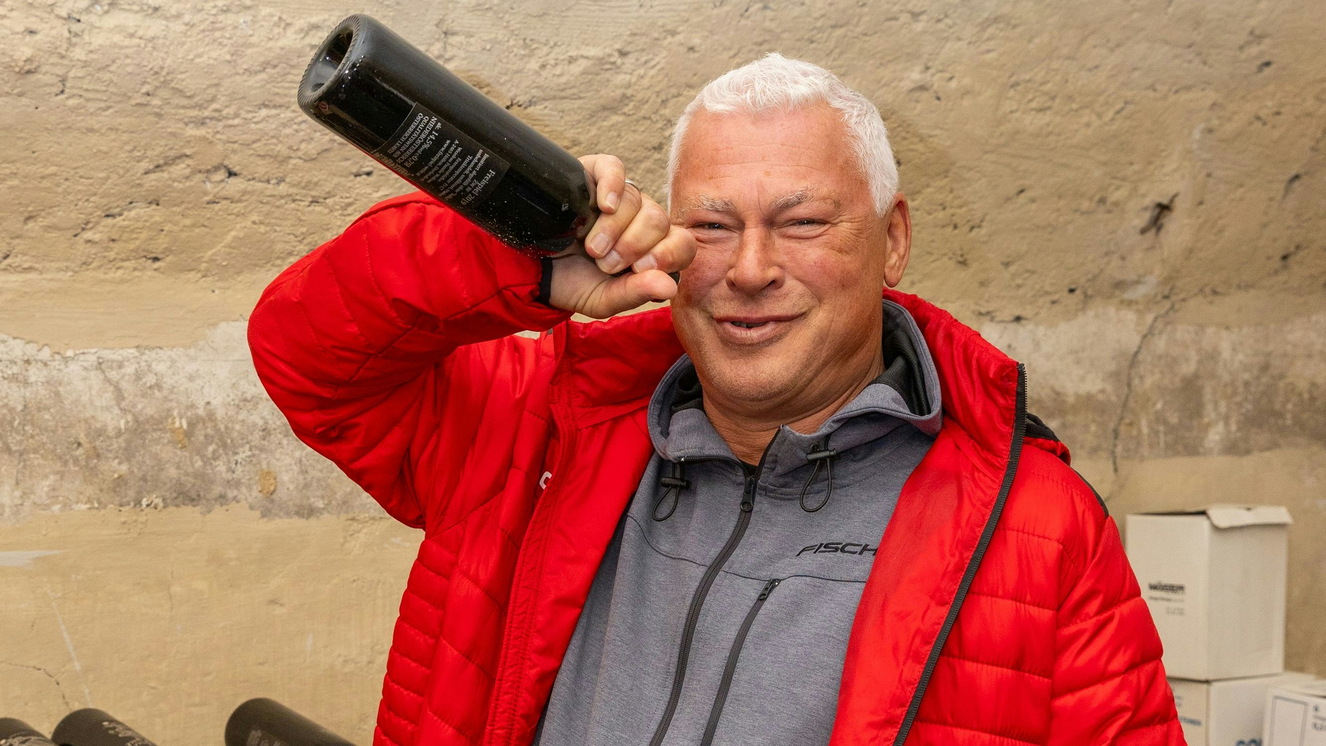 Prost: Toni Polster wurde für den guten Zweck versteigert 