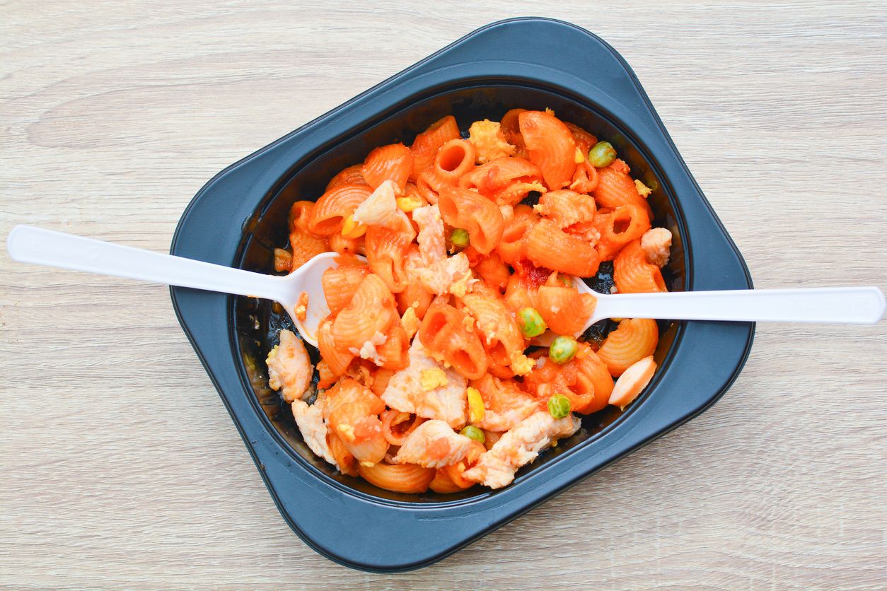 Vor allem Take-away-Speisen werden in Plastikschalen geliefert.