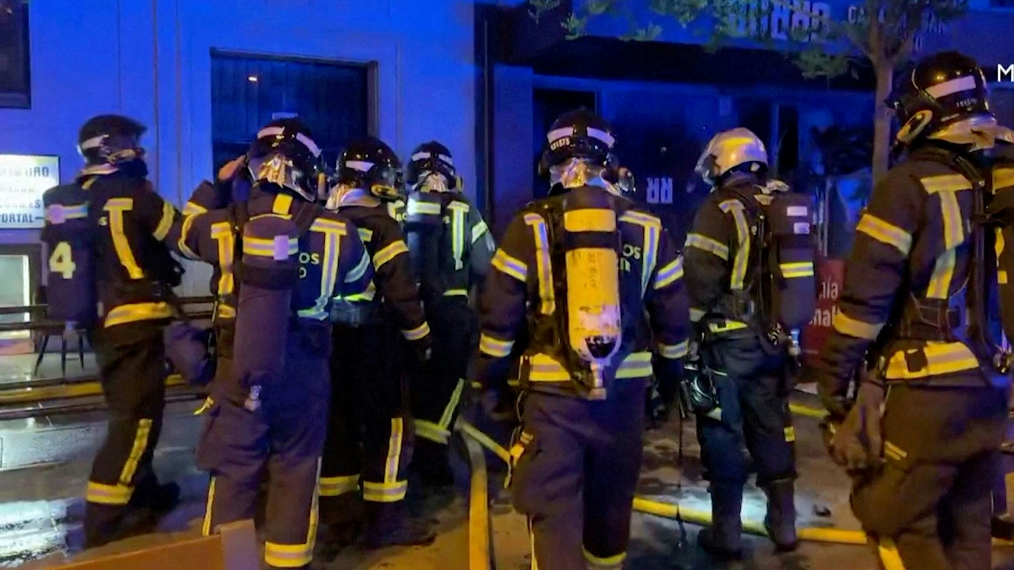 Feuerwehrleute in Spanen griffen bei ihrem Protest zu nicht alltäglichen Mitteln. (Symbolbild)