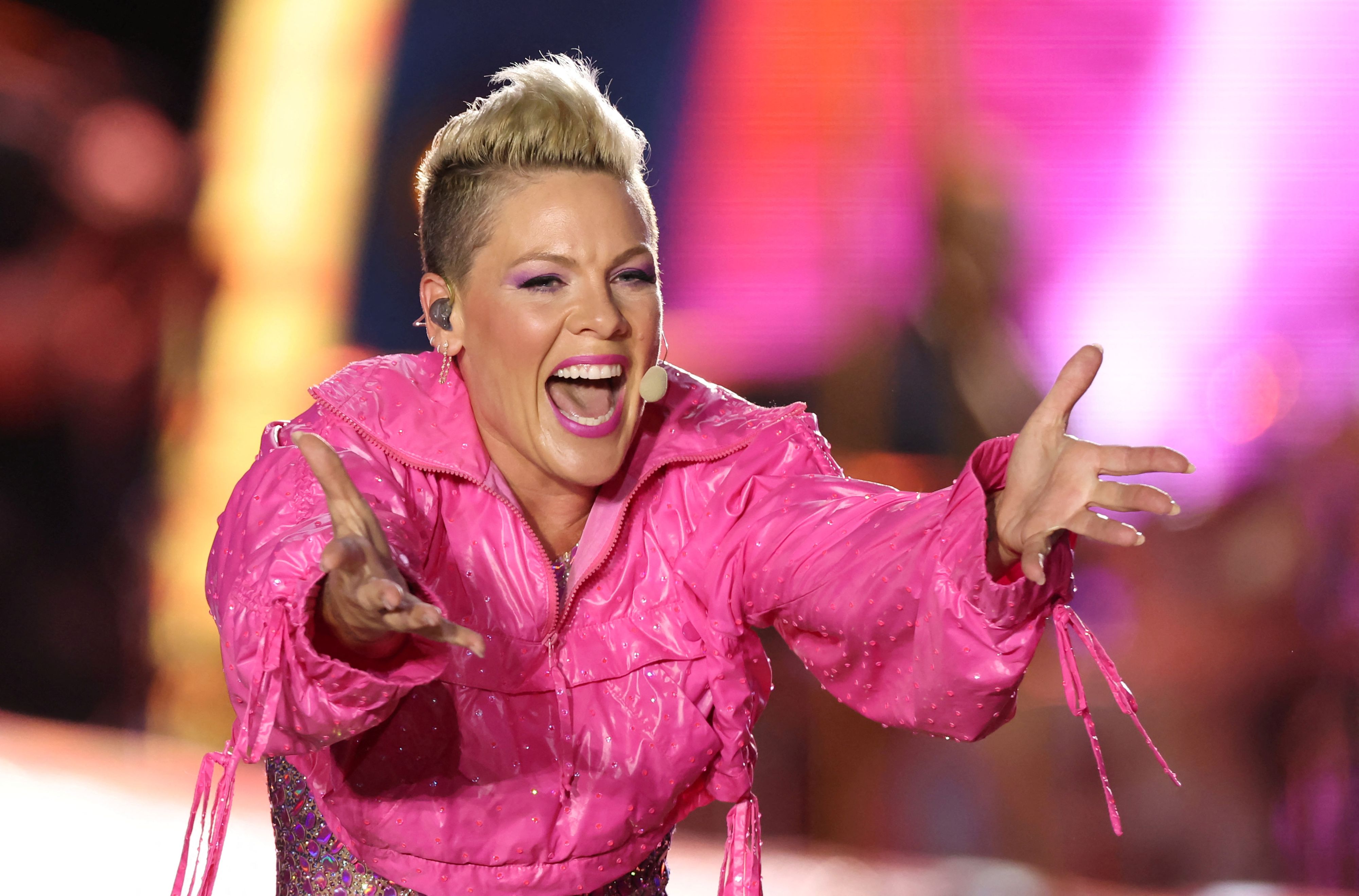 Ecstasy, Angel Dust, Crystal Meth und weitere nahmen Pink fast ihr Leben.