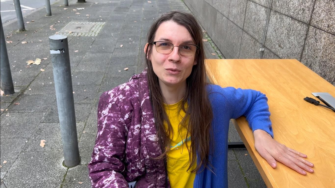 Martha Krumpeck nach dem Urteil vor dem Amtsgericht Frankfurt am Main.