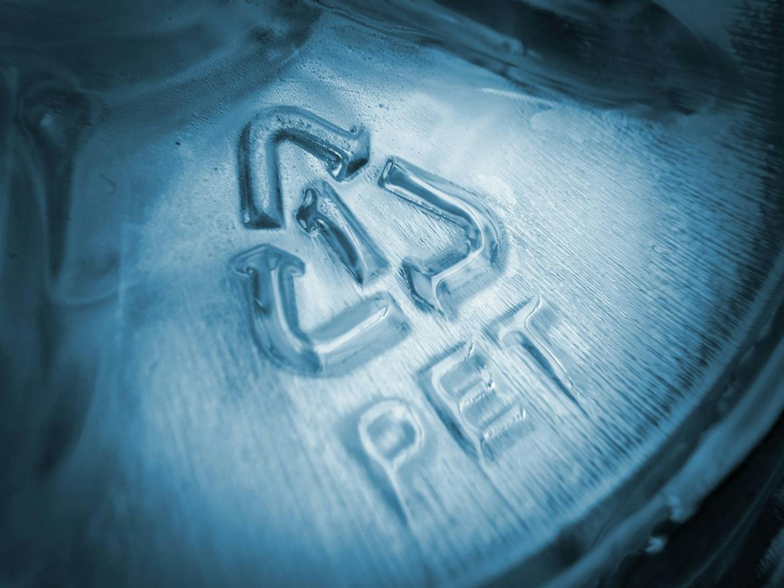 Steht im Recycling-Dreieck eine 2oder eine 5, ist sicher kein BPA enthalten. Produkte mit anderen Nummern können BPA enthalten, haben es aber nicht zwingend enthalten.