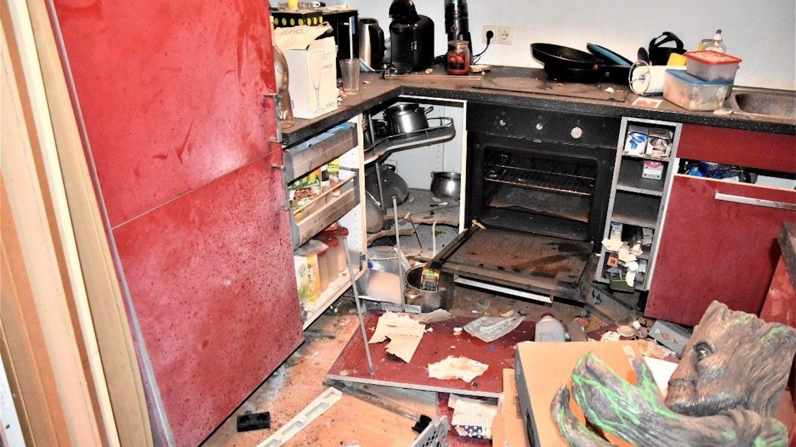 Wiener Wohnung nach Explosion völlig verwüstet