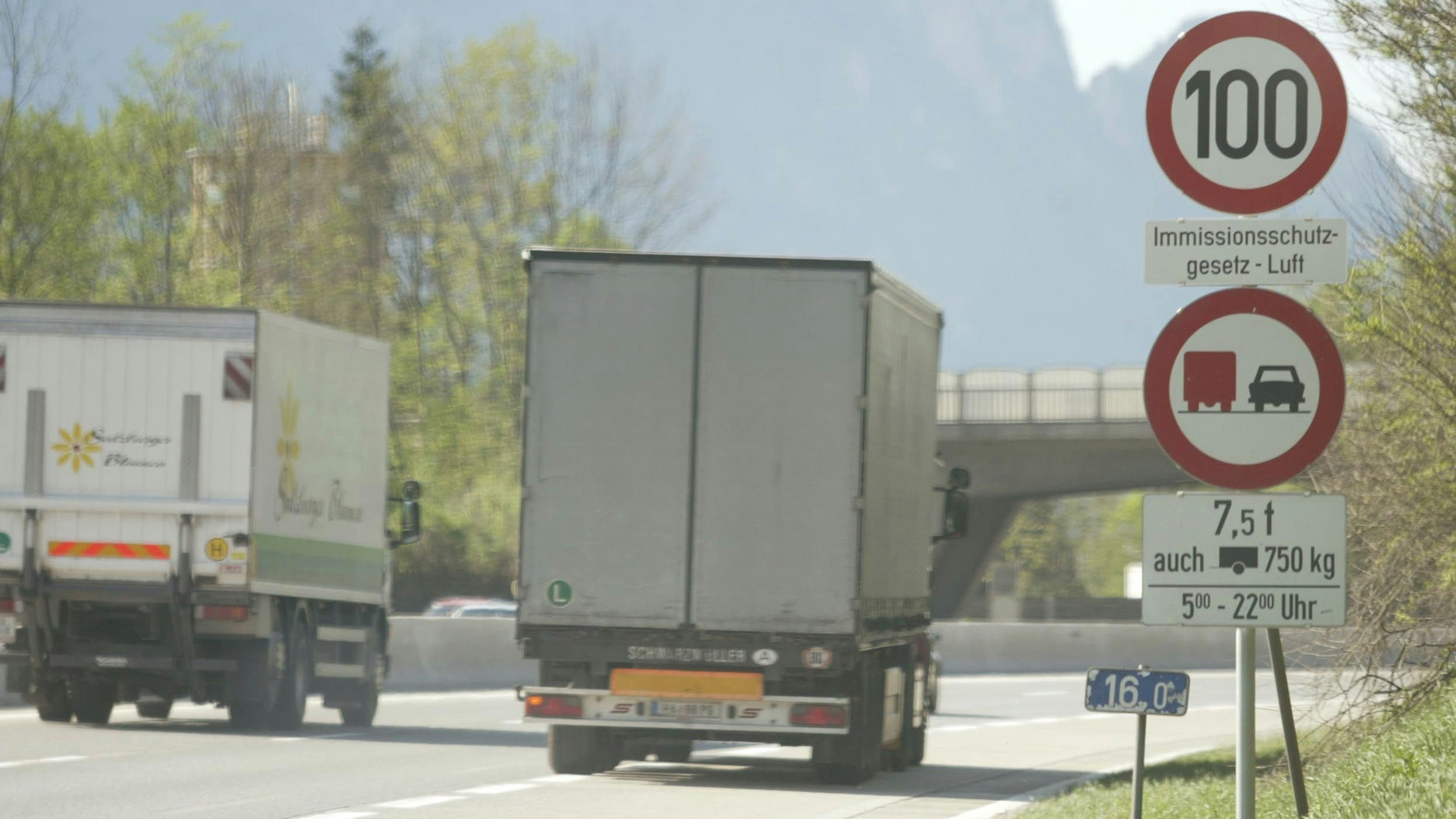 Bald darf wieder mit 130 über die A10 gebrettert werden. (Symbolbild)