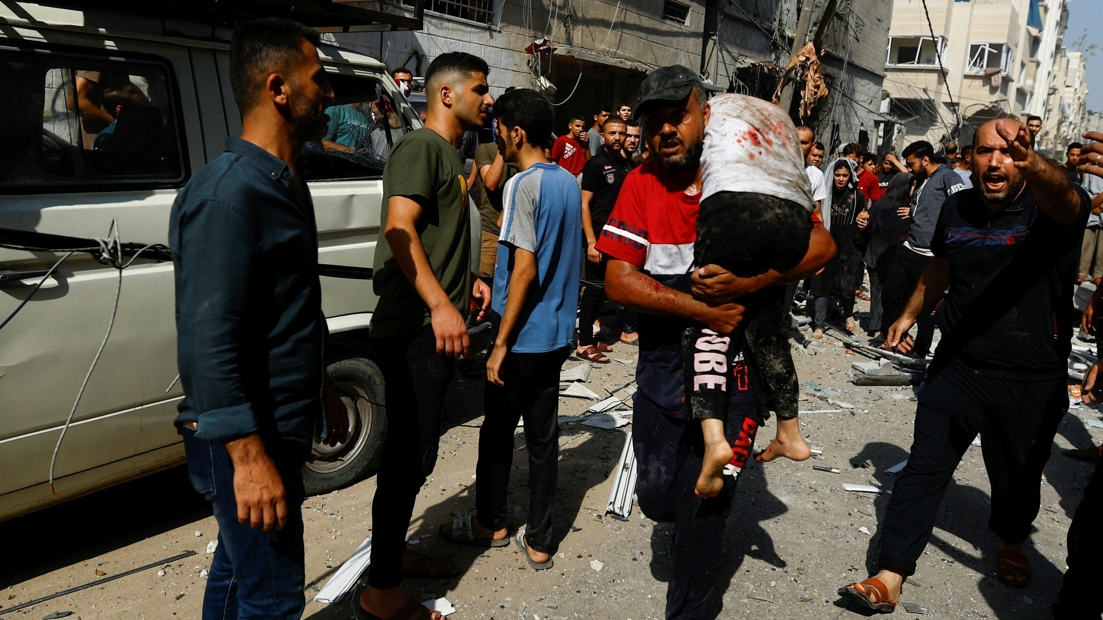 Das israelische Militär fliegt nun fast täglich Vergeltungsschläge auf den Gazastreifen.