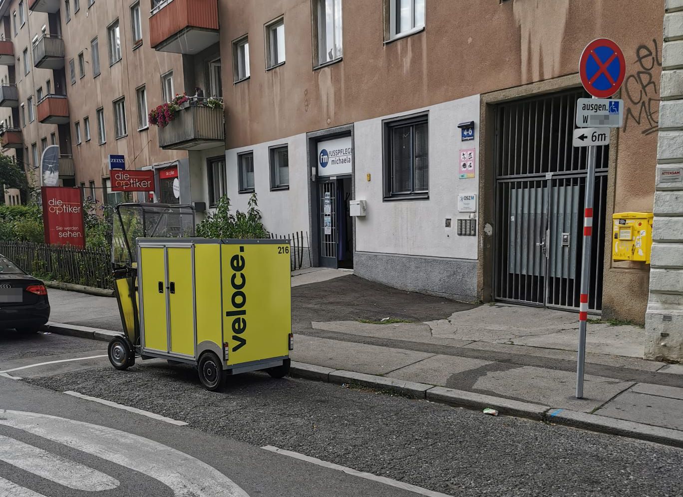 Die Lastenräder verstellen sogar Behindertenparkplätze.