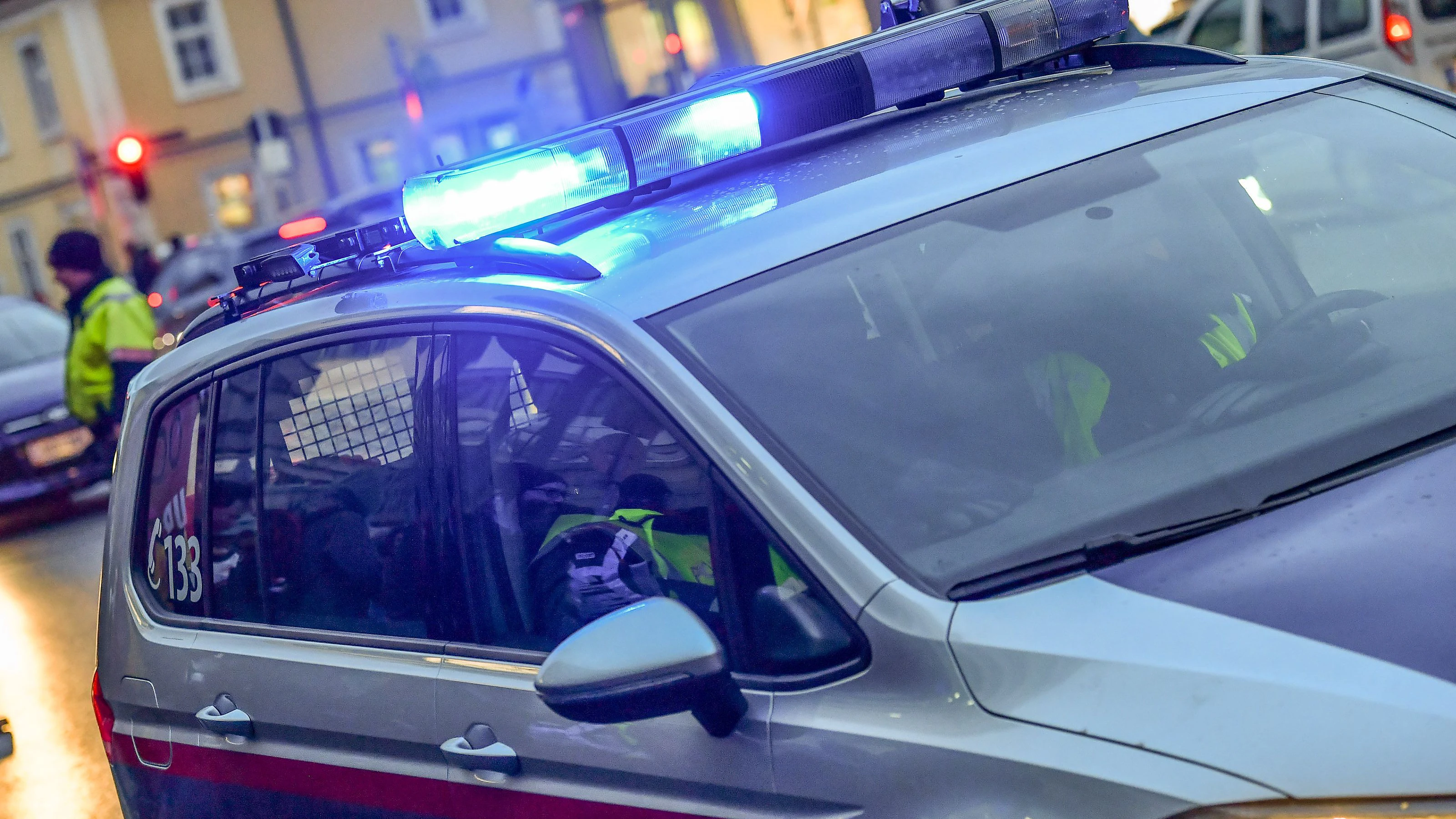 Die Linzer Polizei musste mit mehreren Fahrzeugen ausrücken. 