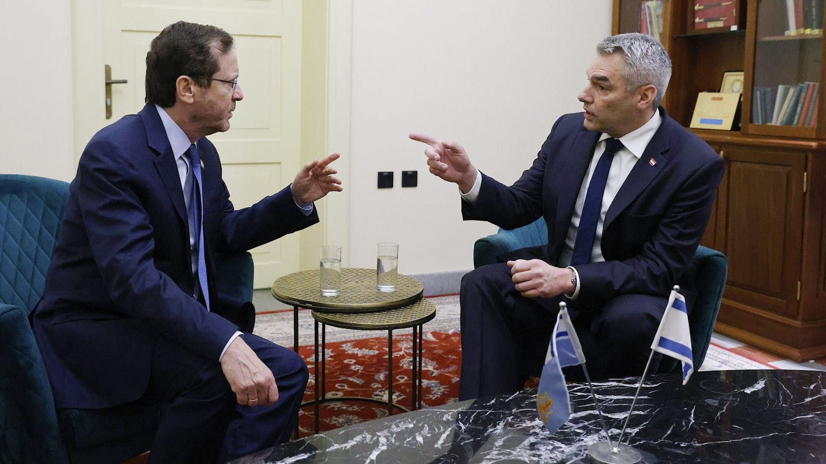 Im Zuge seines Israelbesuchs traf Österreichs Bundeskanzler Karl Nehammer auch den israelischen Präsidenten Jitzchak Herzog