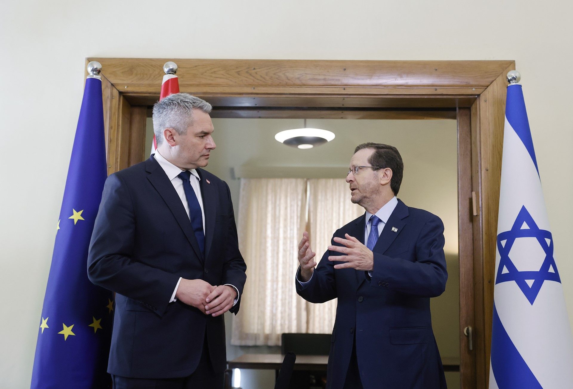 Im Zuge seines Israelbesuchs traf Österreichs Bundeskanzler Karl Nehammer auch den israelischen Präsidenten Jitzchak Herzog