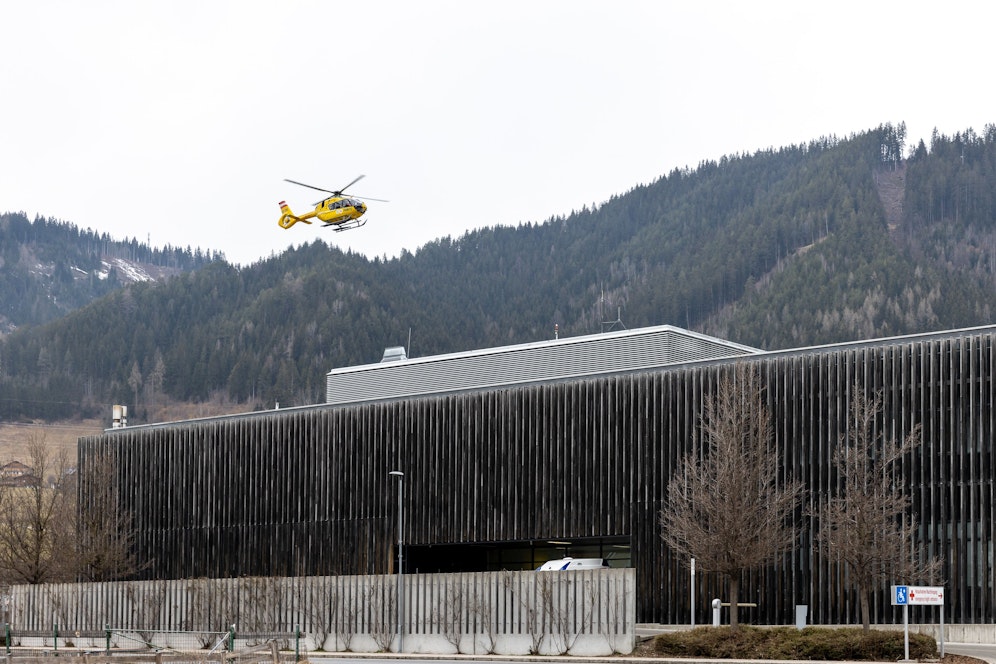 Ein Notarzt-Hubschrauber vom Stützpunkt 