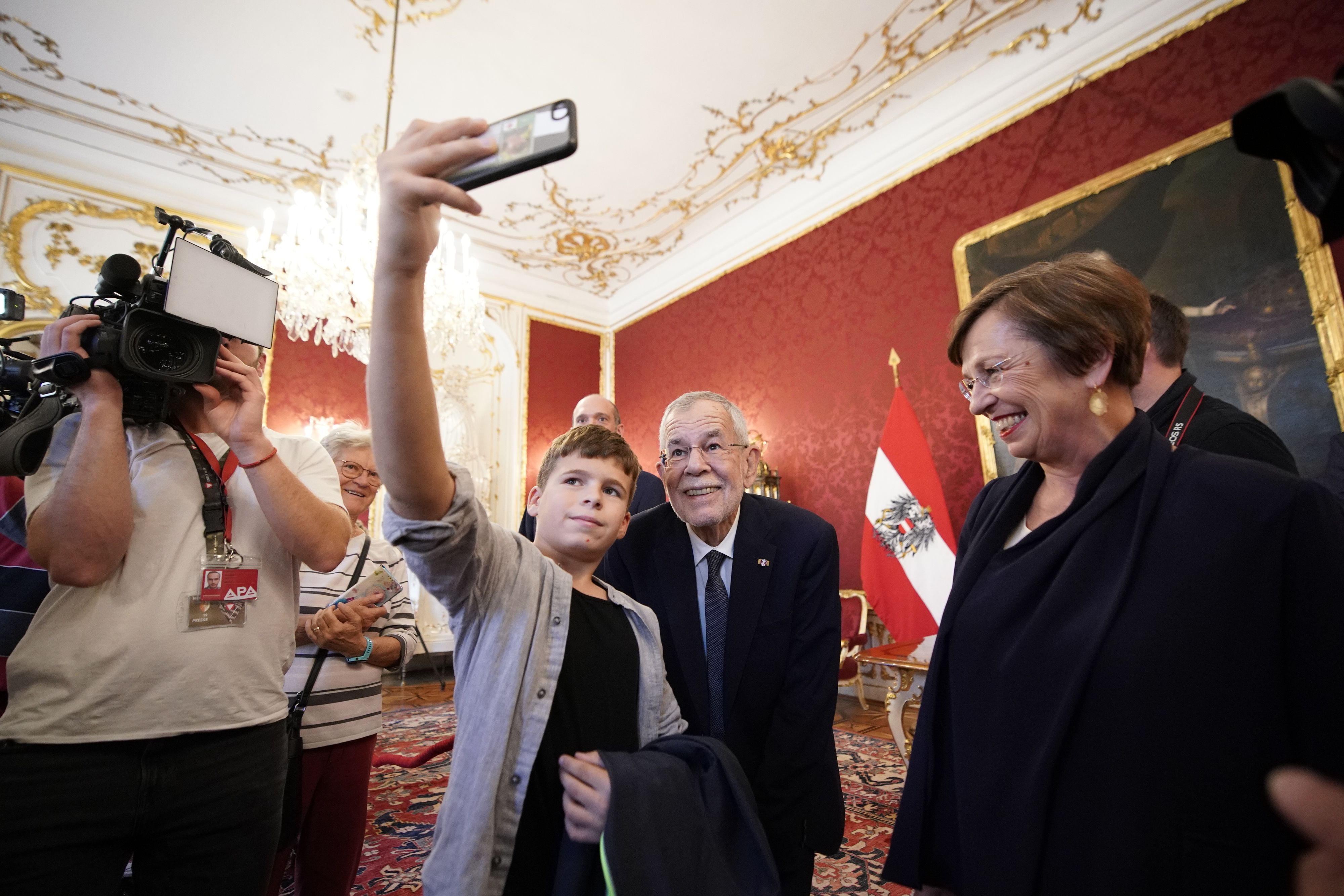 Bundespräsident Alexander Van der Bellen begrüßte Besucher in der Hofburg. 