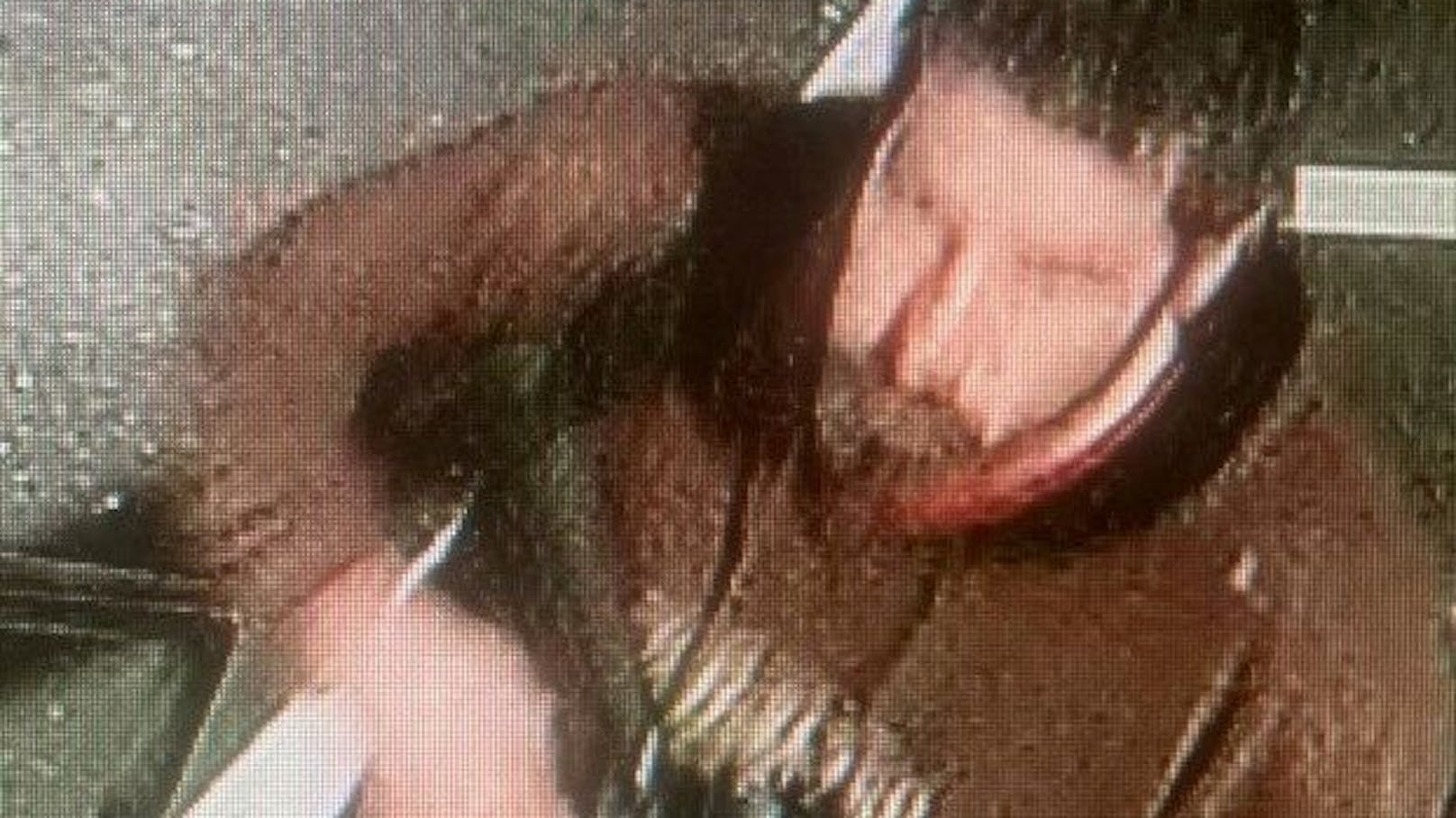 Amoklauf in Lewiston – US-Polizei jagt diesen Mann