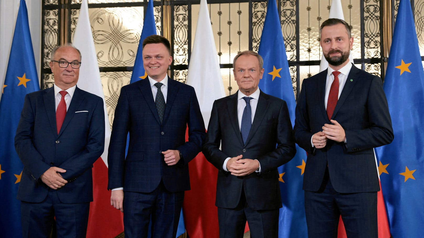 So soll die neue (mehrheitsfähige) polnische Regierung aussehen: Ein Bündnis aus den Linken, dem Dritten Weg und der Bürgerkoalition. Designierter Premierminister soll Donald Tusk (2.v.r.) werden.