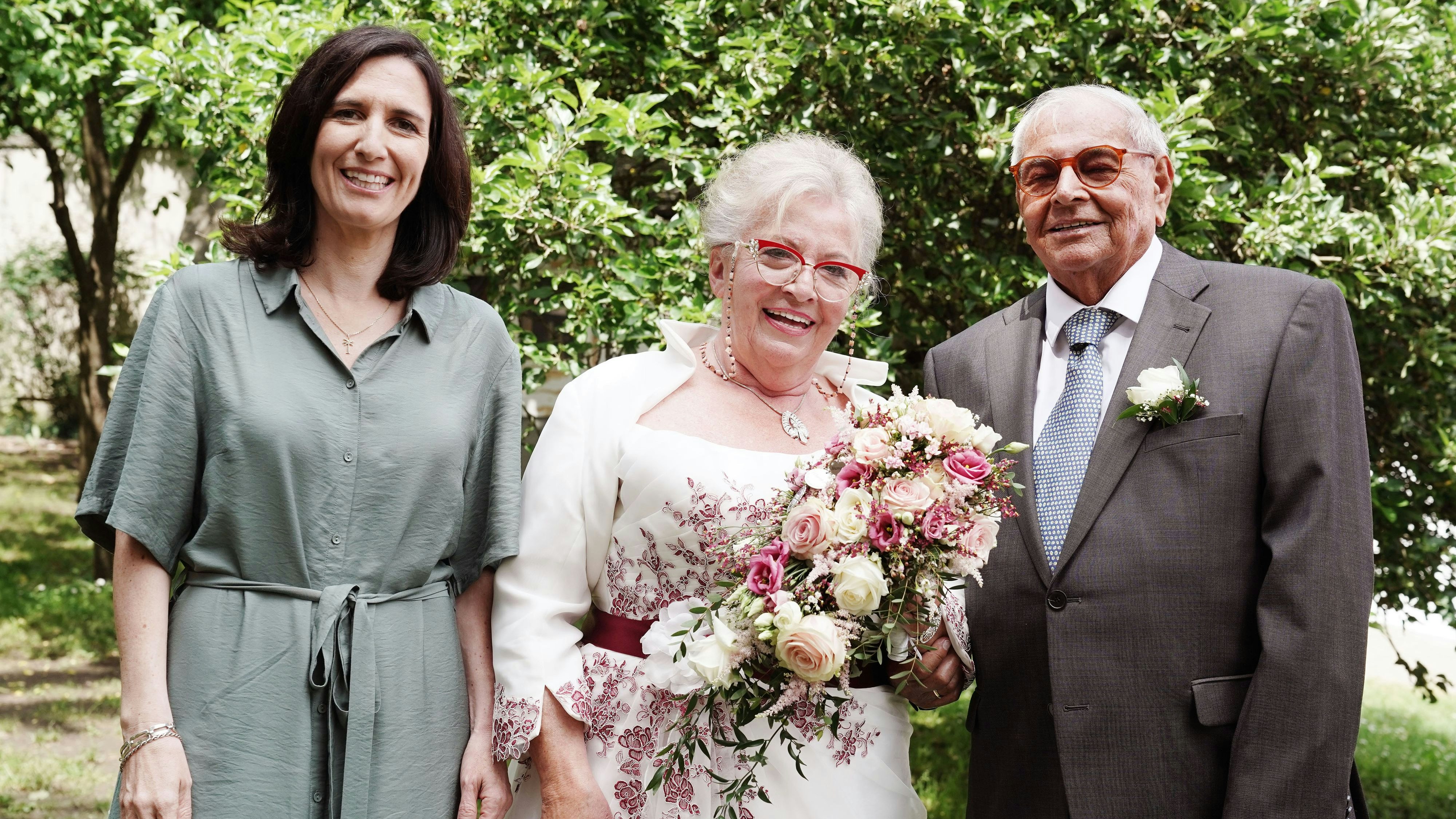 Nina Horowitz mit Gina und Siegfried bei deren Hochzeit im Sommer.