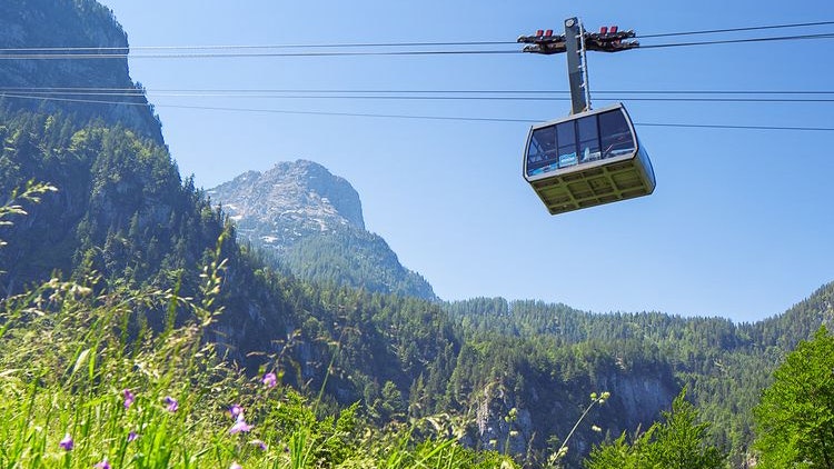 In der Dachstein-Krippenstein-Bahn – hier ein Archivbild aus dem Sommer – waren 20 Personen gefangen.