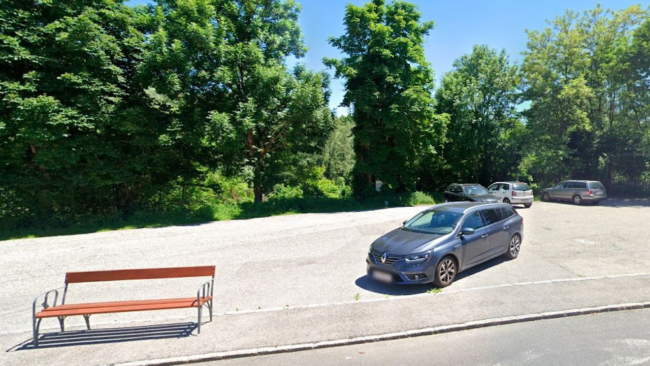 Heute.at - Pkw stürzt mit schlafendem Mädchen (17) in Fluss