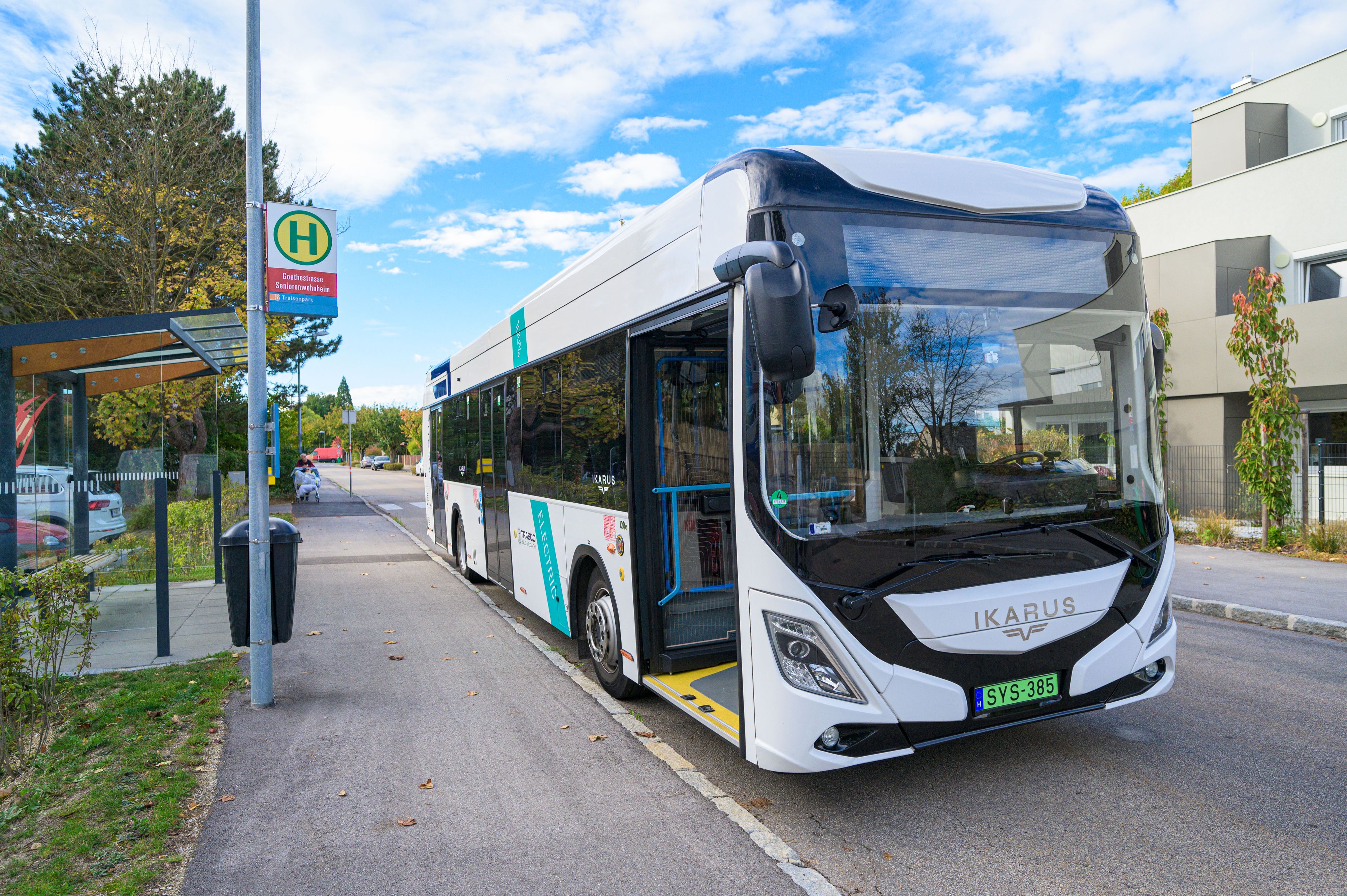 Der Elektroantrieb des Elekrto-Ikarus hat 225 PS, bei 75 km/h wird abgeriegelt.