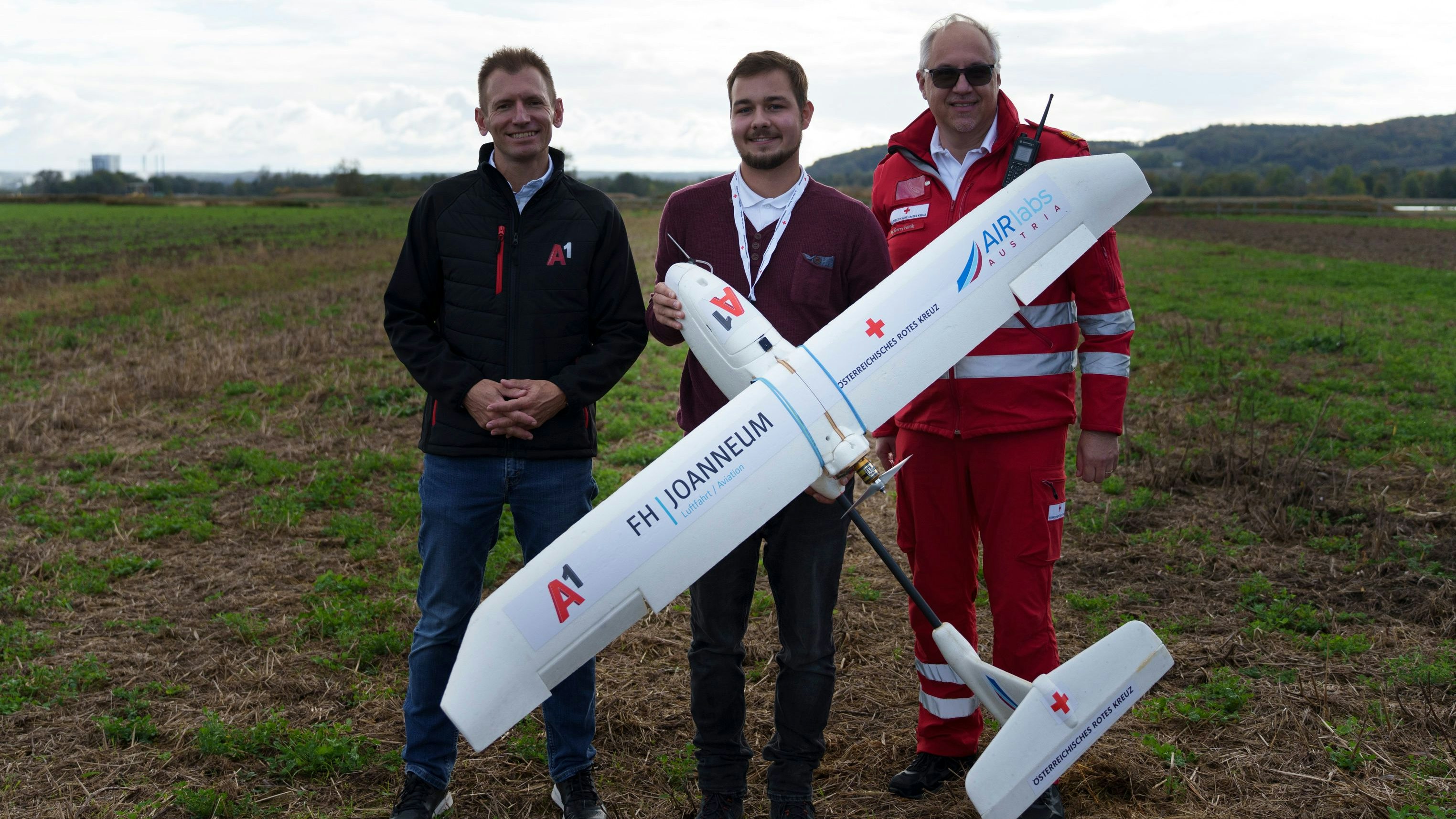 Martin Resel (A1 CCO Enterprise), Thomas Leitgeb (Dronenpilot, Airlab), Mag. Gerry Foitik (Bundesrettungskommandant, ÖRK).
