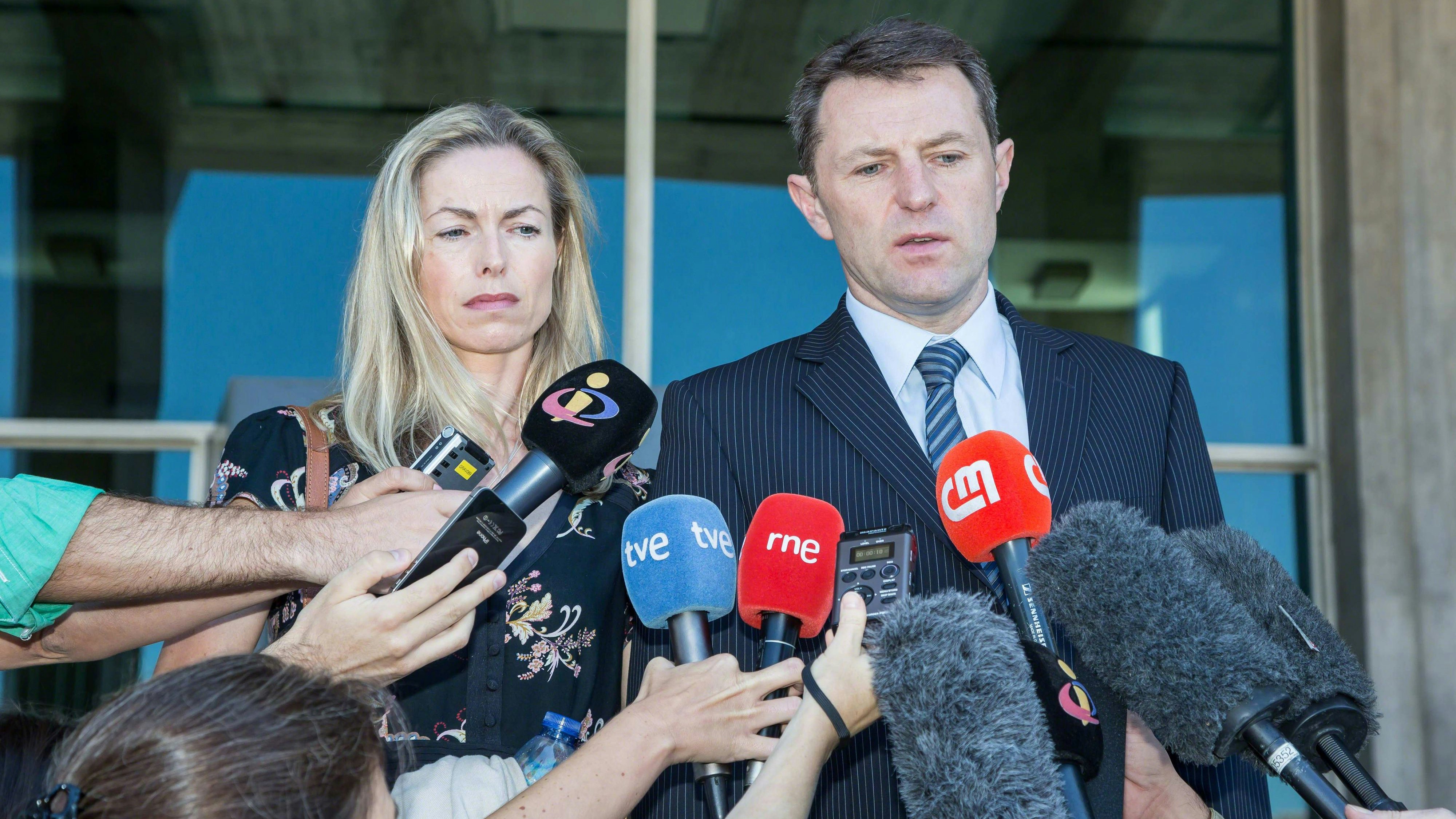 Die portugiesische Polizei hat im Fall Maddie zu Beginn auch die Eltern Kate and Gerry McCann verdächtigt.