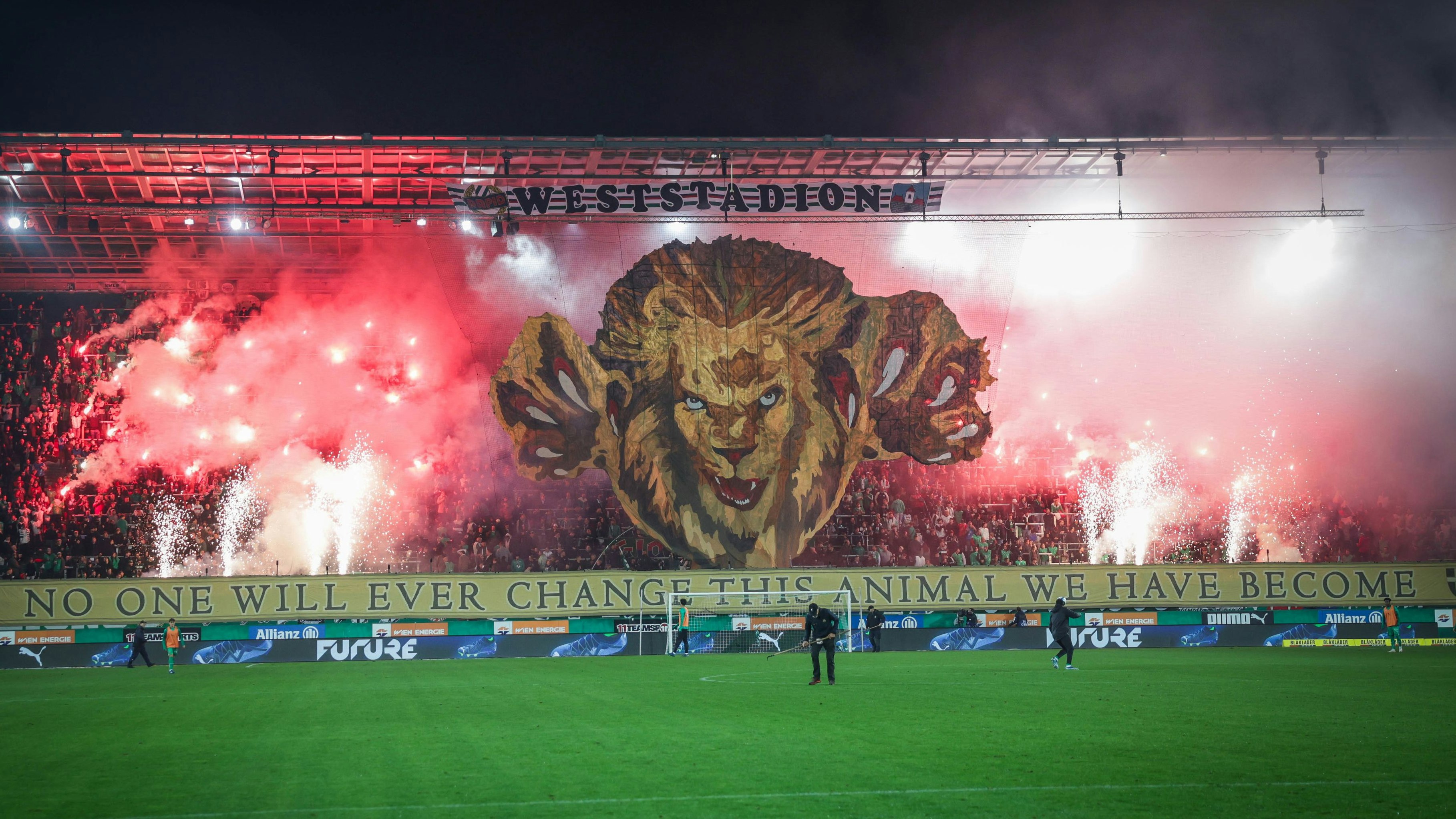 Der Fanklub "Green Lions" feierte farbenfroh Geburtstag – das könnte Konsequenzen haben.