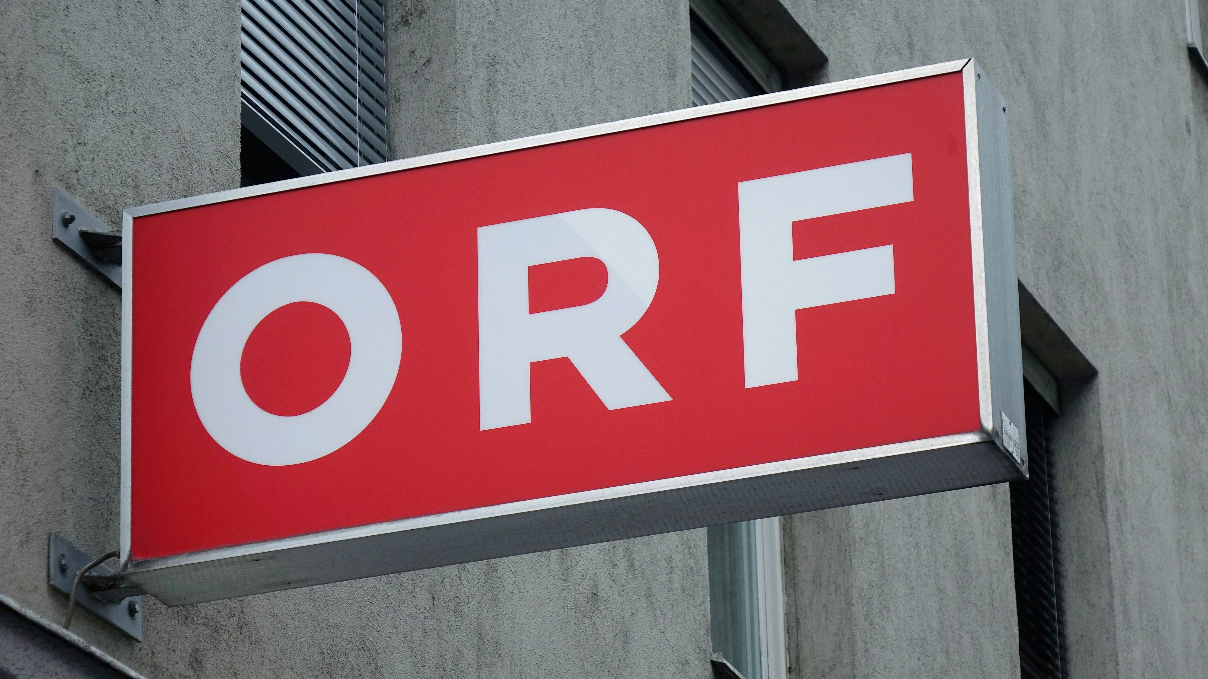 ORF-Schild am Funkhaus in der Argentinierstraße in Wien.