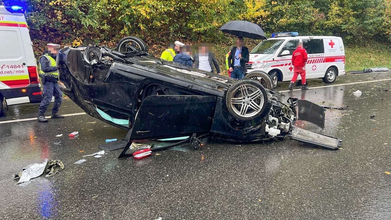 Heute.at - Lenker überschlägt sich mit Pkw - schwer verletzt
