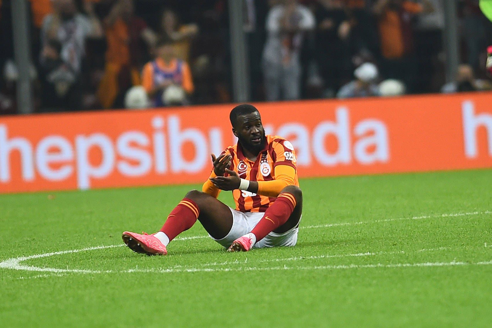 Ndombele im Match gegen die Bayern.