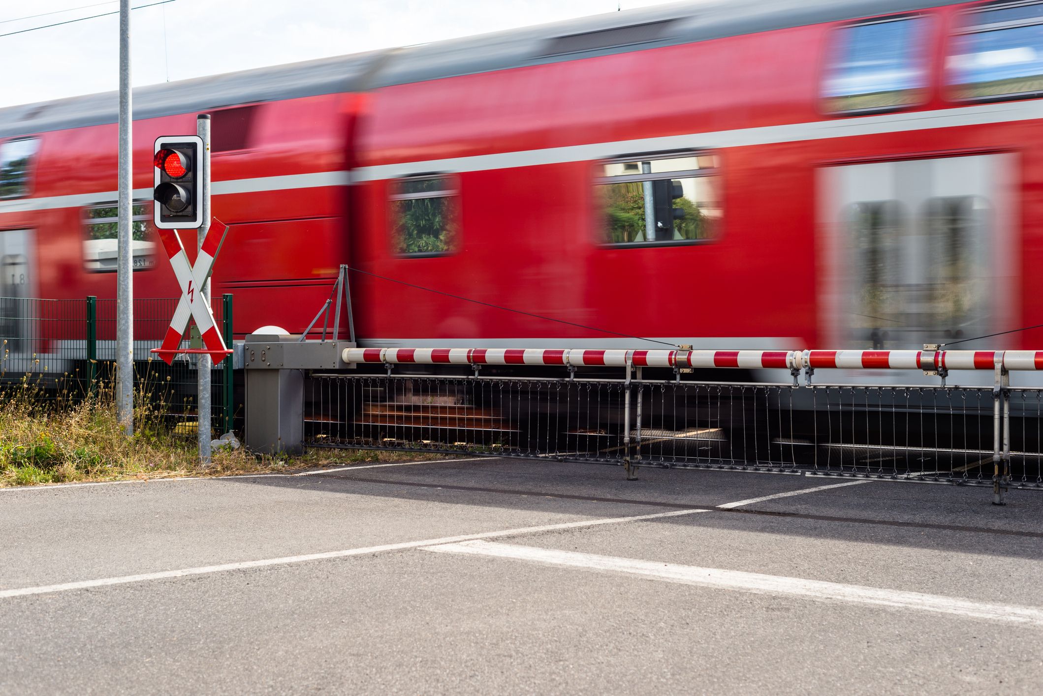 Der Lokführer hatte keine Chance mehr, den Zug zum Stehen zu bringen (Symbolbild).