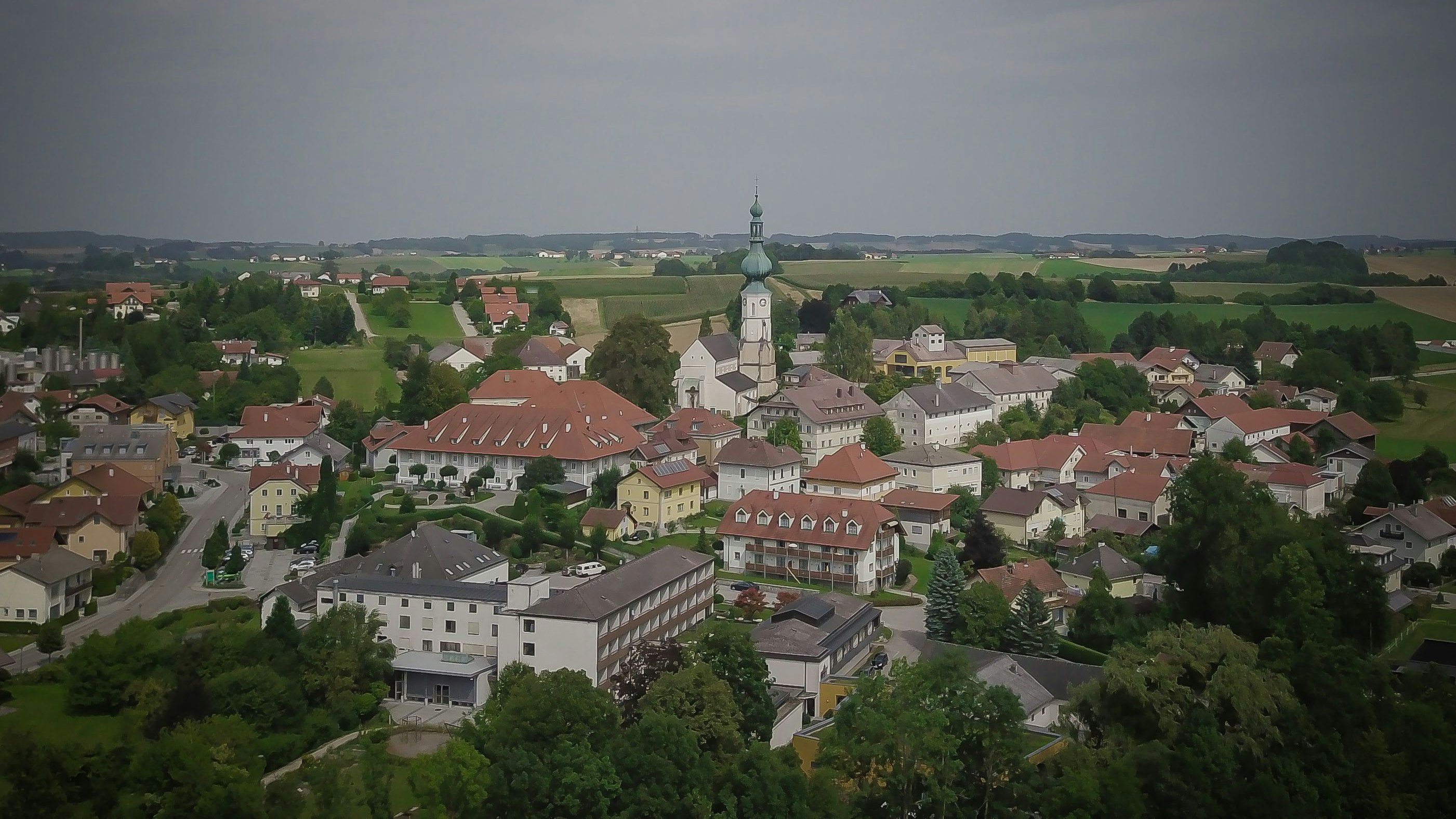 In Aspach (Bez. Braunau) löste sich ein Schuss, ein Jungpapa (32) wurde schwer verletzt.