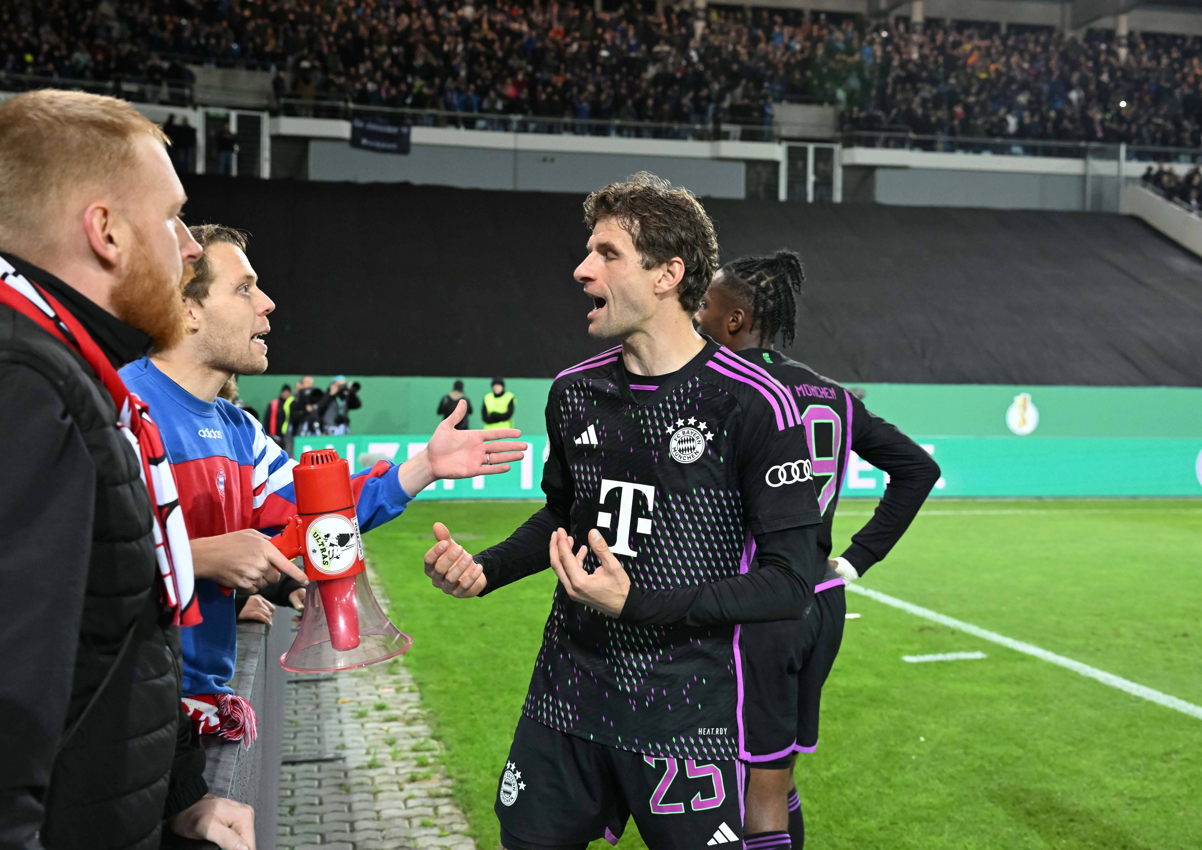 Thomas Müller nach der Blamage mit den Fans.