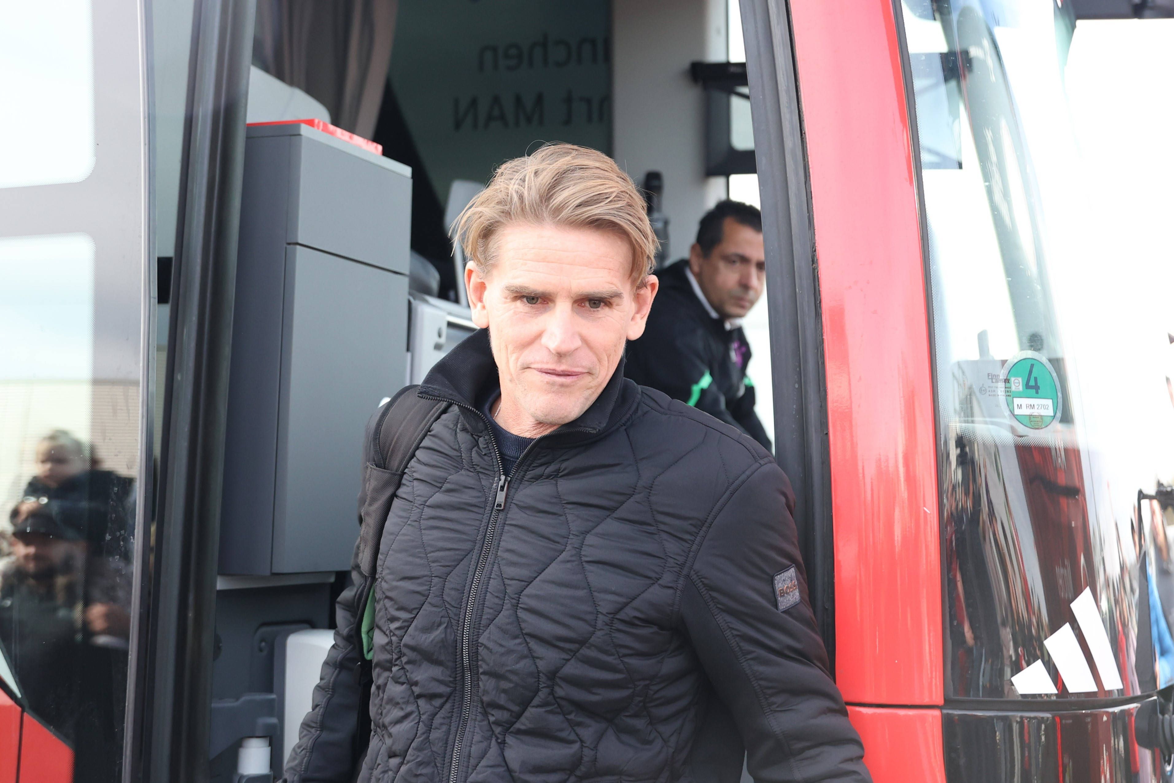 Bayern-Sportdirektor Christoph Freund ist so richtig angefressen. 