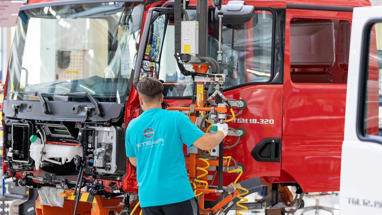 Die schlechten Nachrichten für die Mitarbeiter des Lkw-Produzenten Steyr Automotive reißen nicht ab.