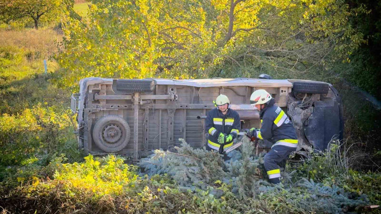 Ein 34-Jähriger war zu Allerheiligen mit dem Kastenwagen seines Arbeitgebers unterwegs ... 