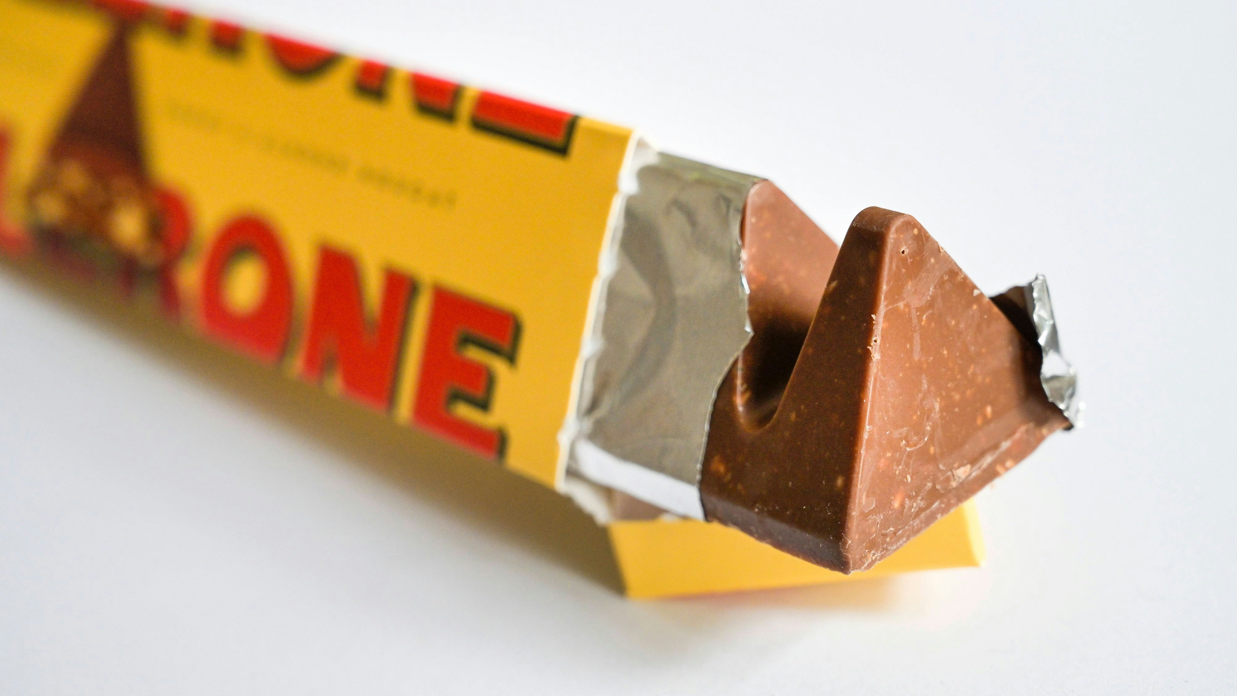 Beim eigentlichen Raub wurde eine Frau mit einer Toblerone auf den Kopf geschlagen. (Symbolbild)