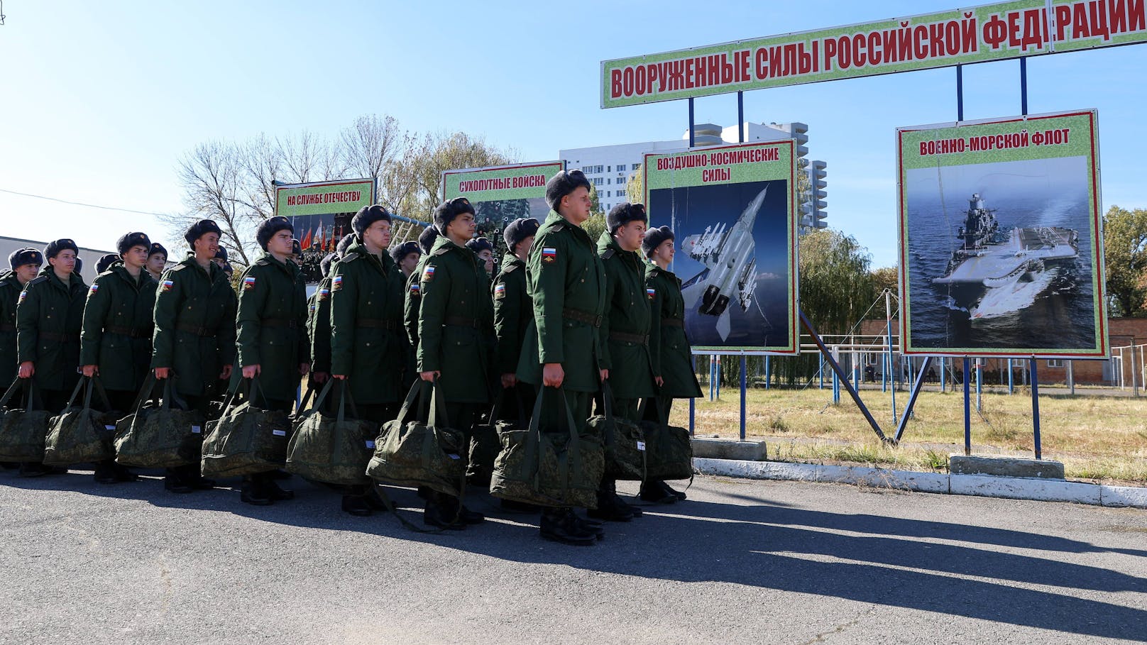 ... verfüge die russische Regierung aber über eine Vielzahl von Möglichkeiten, um Druck anzuwenden. <a rel="nofollow" data-li-document-ref="120002611" href="https://www.heute.at/s/-120002611">Hier weiterlesen >></a>