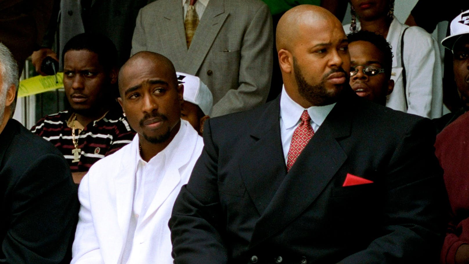 "Death Row Records"-Labelboss Marion Suge Knight (rechts) saß am Steuer des Autos indem Rapper Tupac am 7. September 1996 erschossen wurde. 
